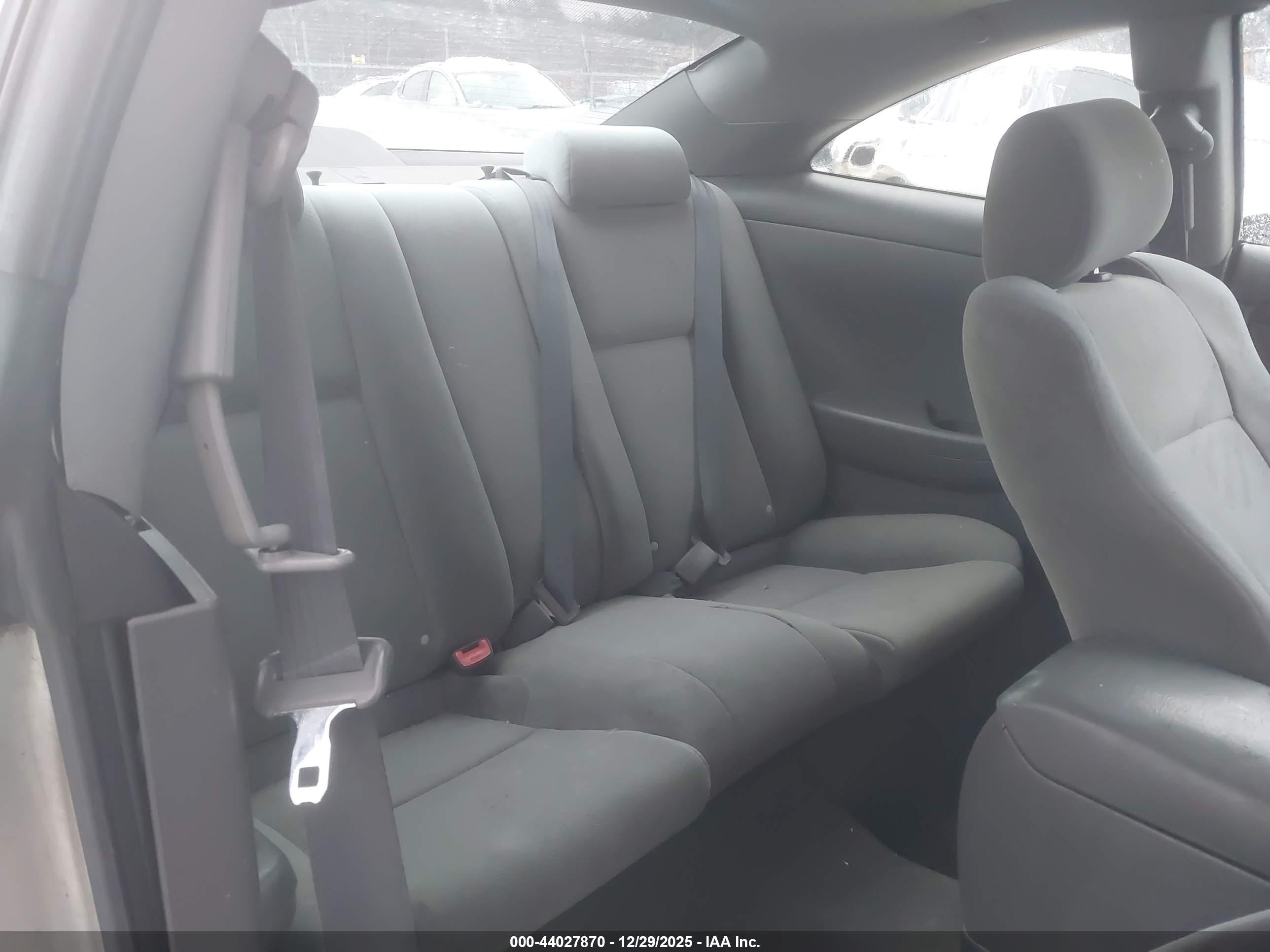 TOYOTA CAMRY image 8