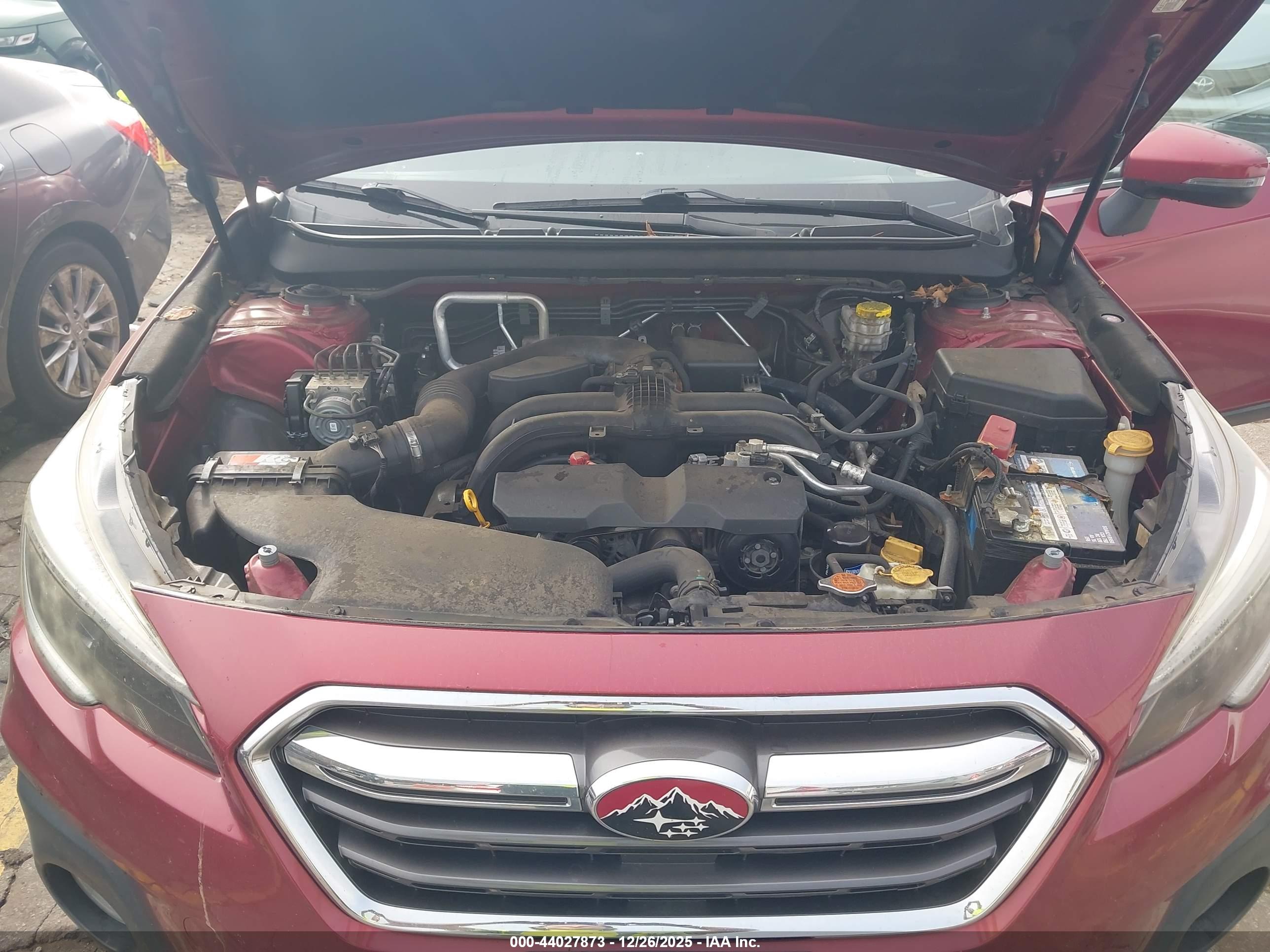SUBARU OUTBACK image 10
