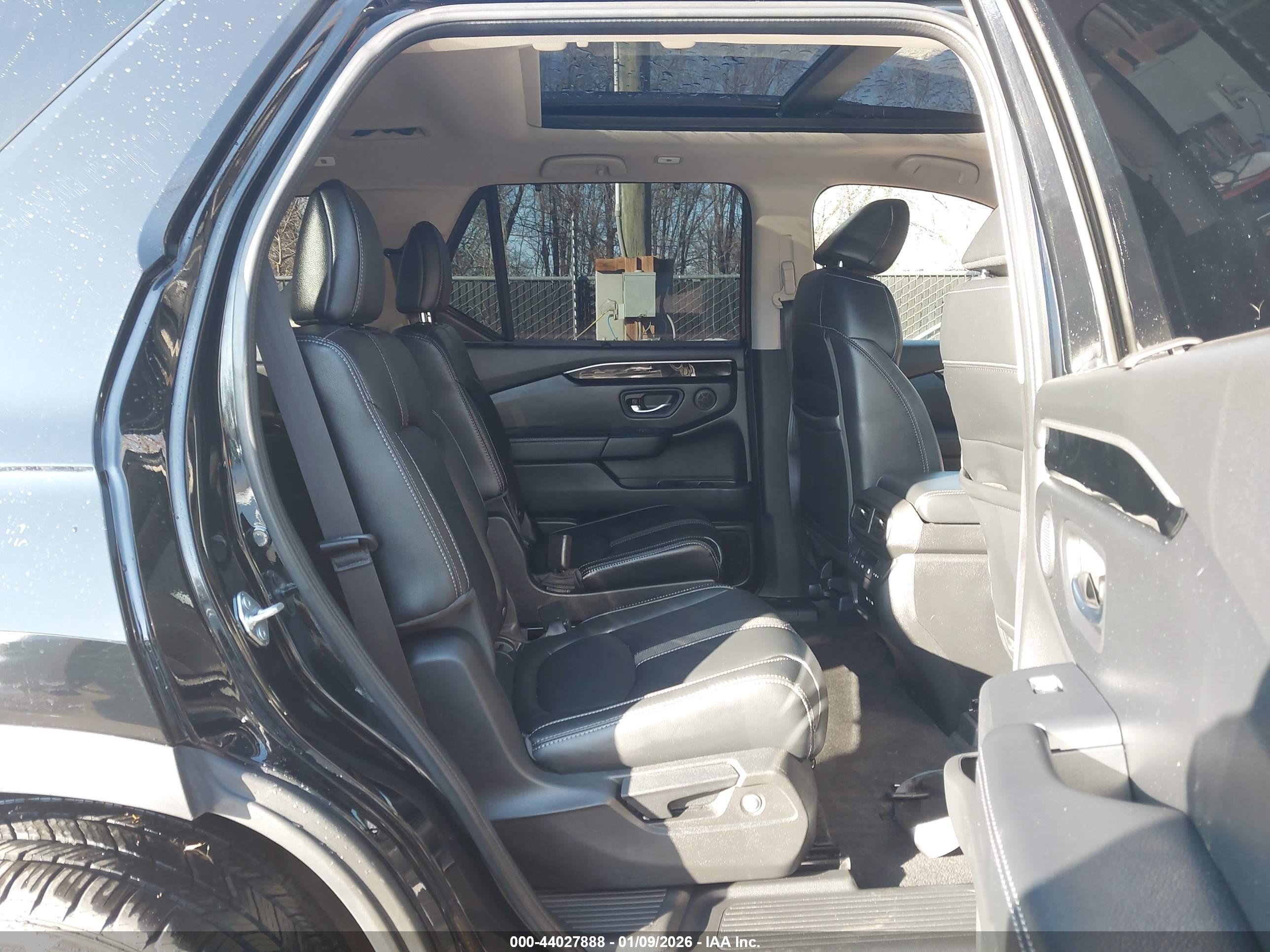 HONDA PILOT image 8