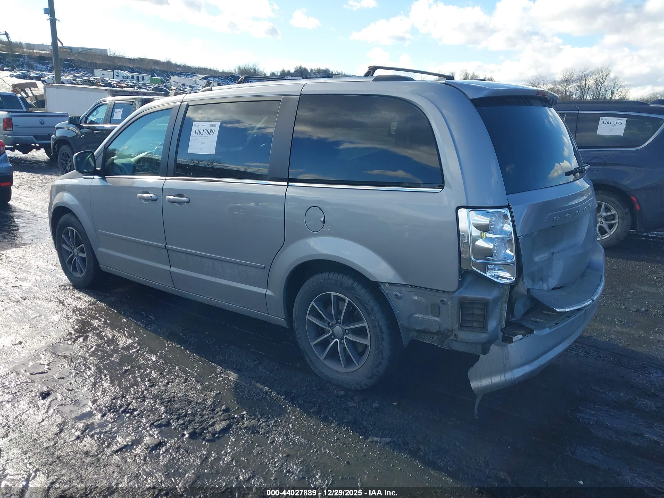 DODGE GRAND image 3
