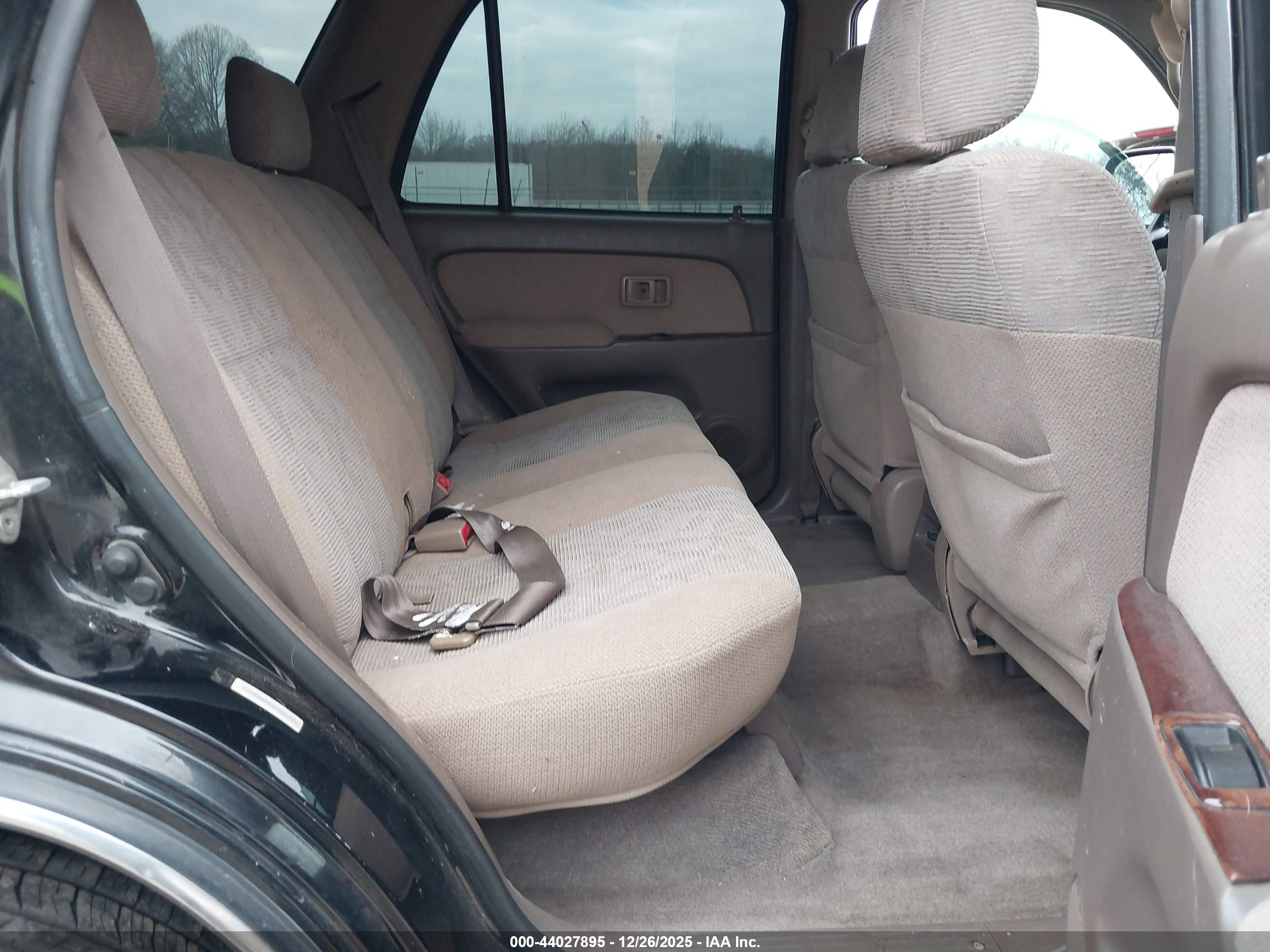 TOYOTA 4RUNNER image 8