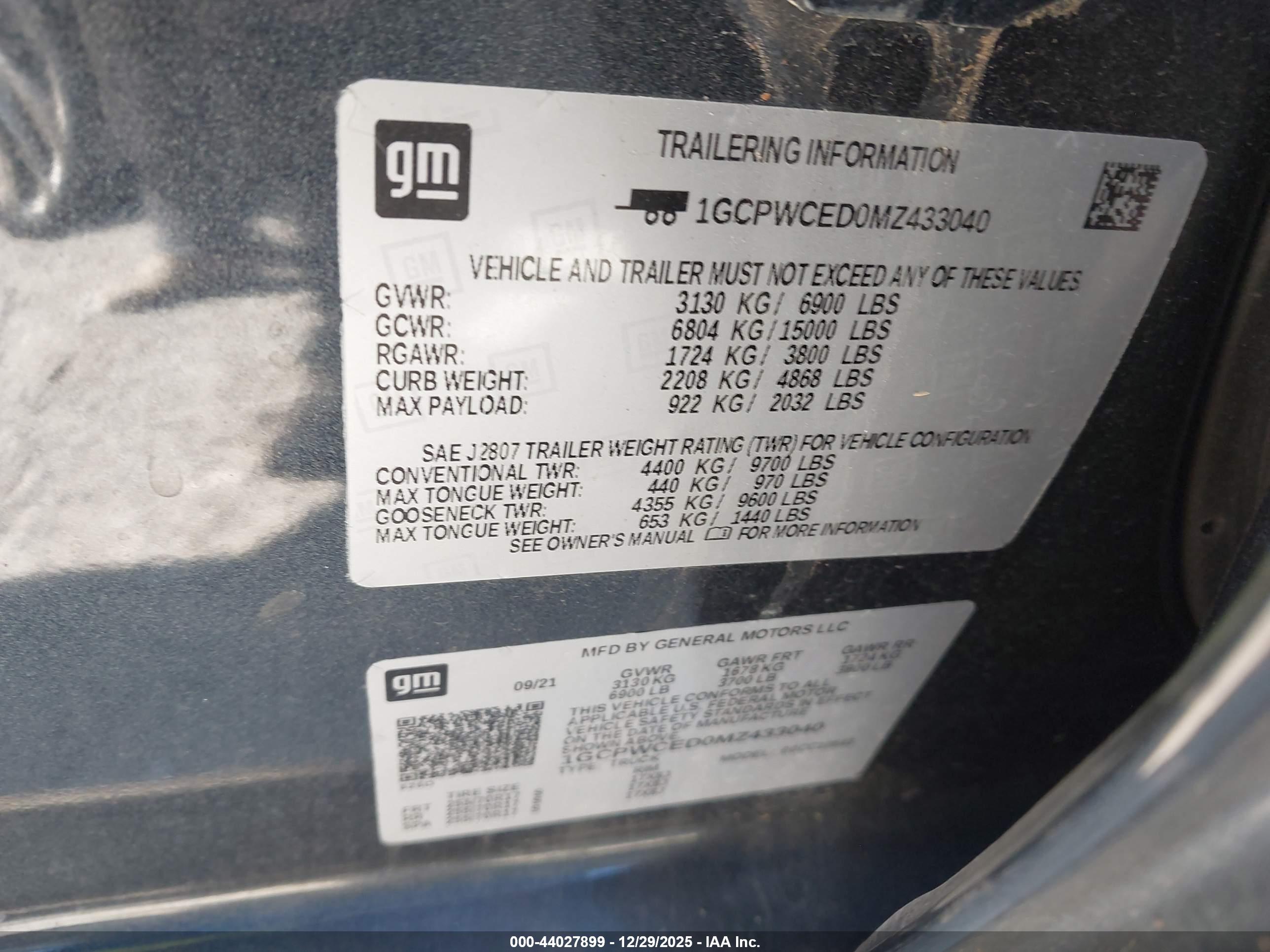 CHEVROLET SILVERADO image 9
