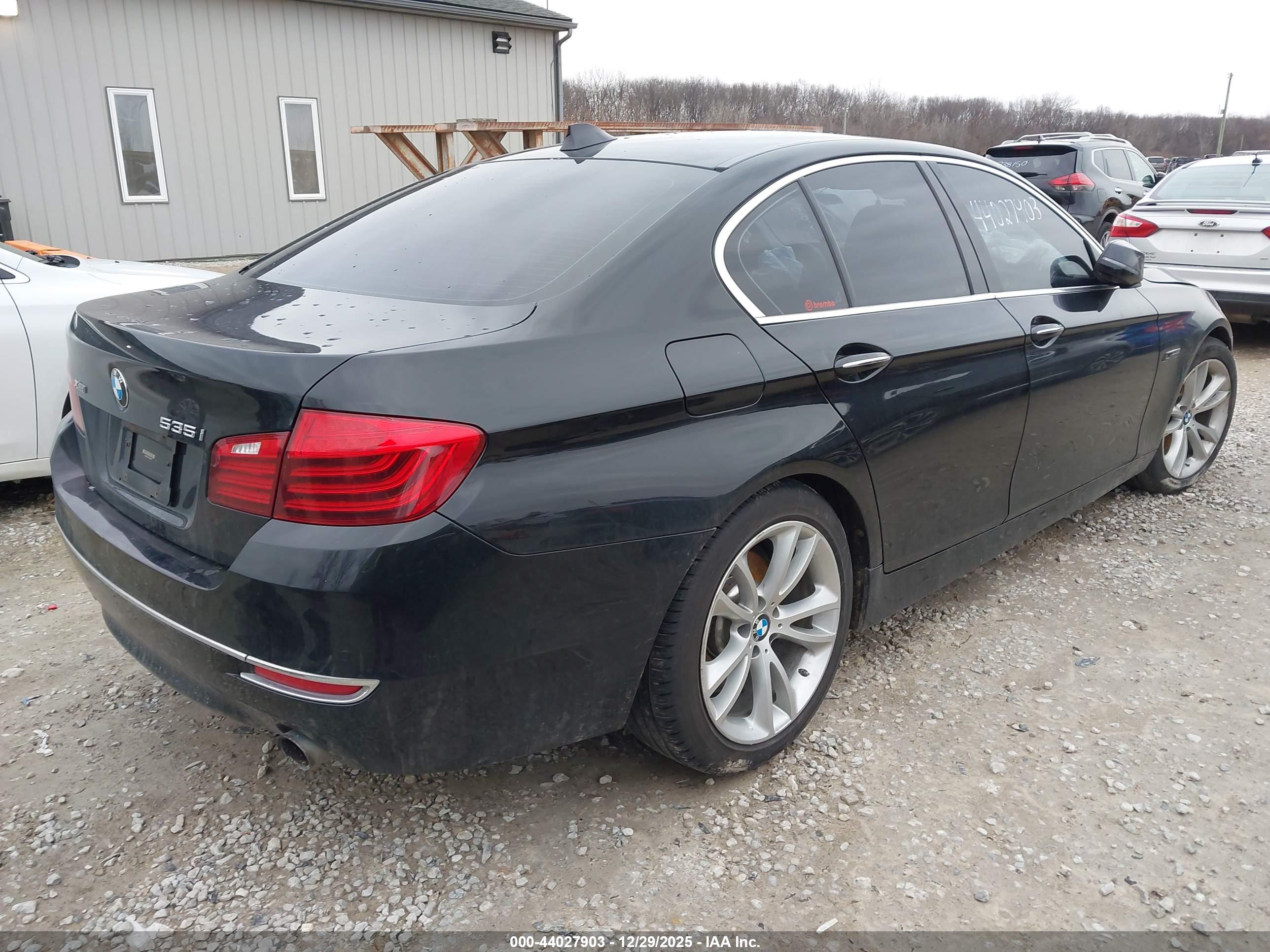 BMW 535I image 4