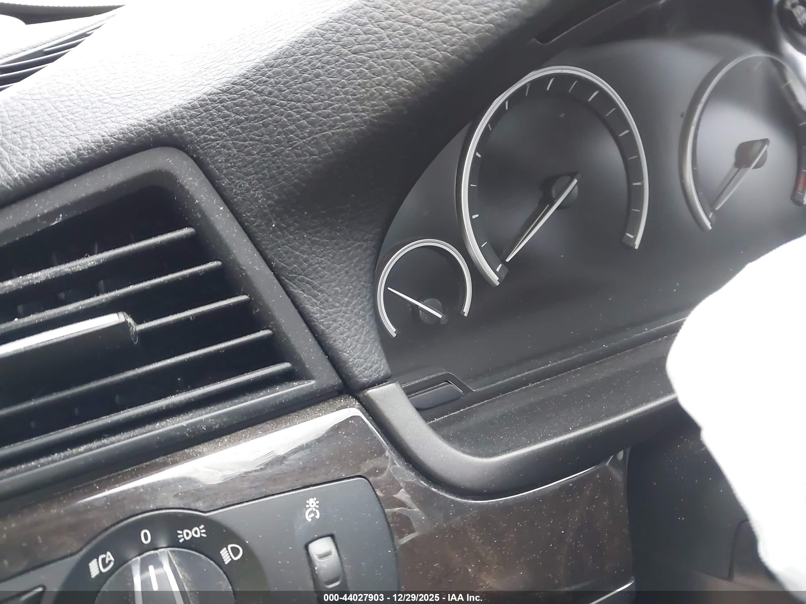 BMW 535I image 7