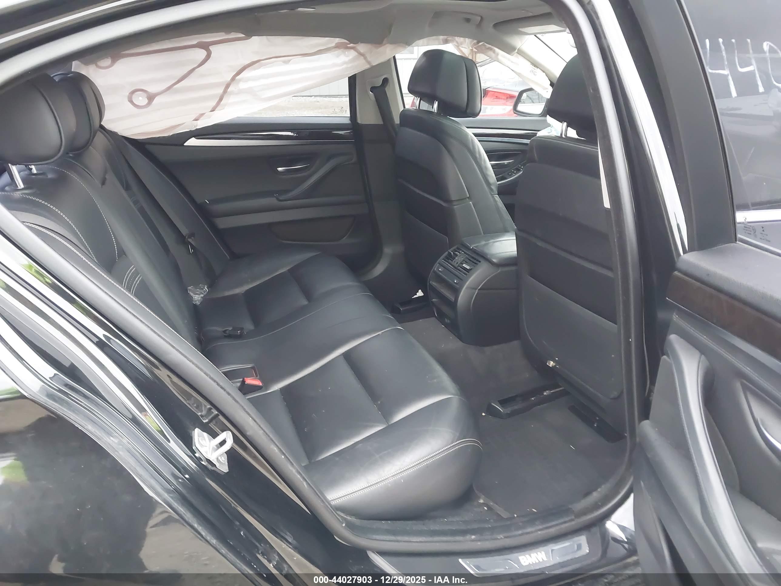 BMW 535I image 8