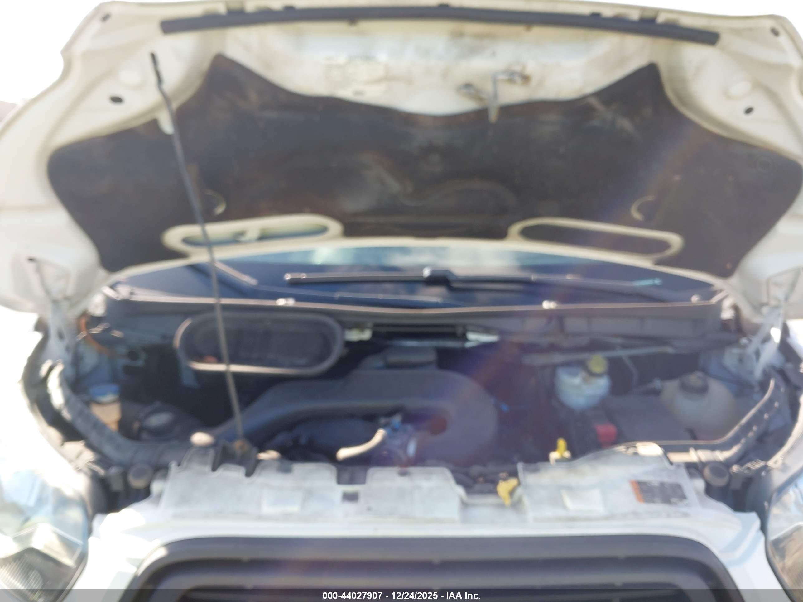 FORD TRANSIT-150 image 10