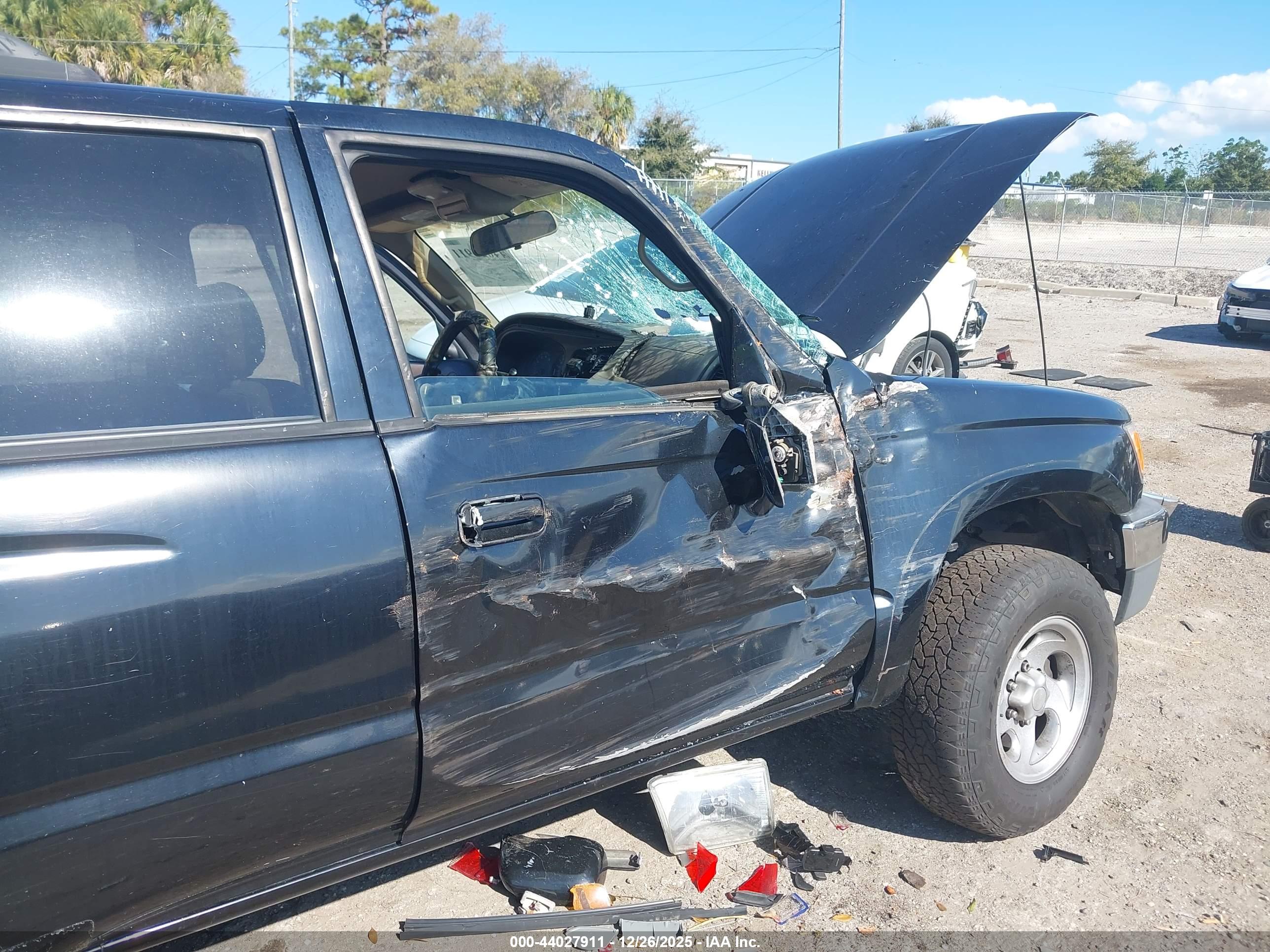 TOYOTA 4RUNNER image 6