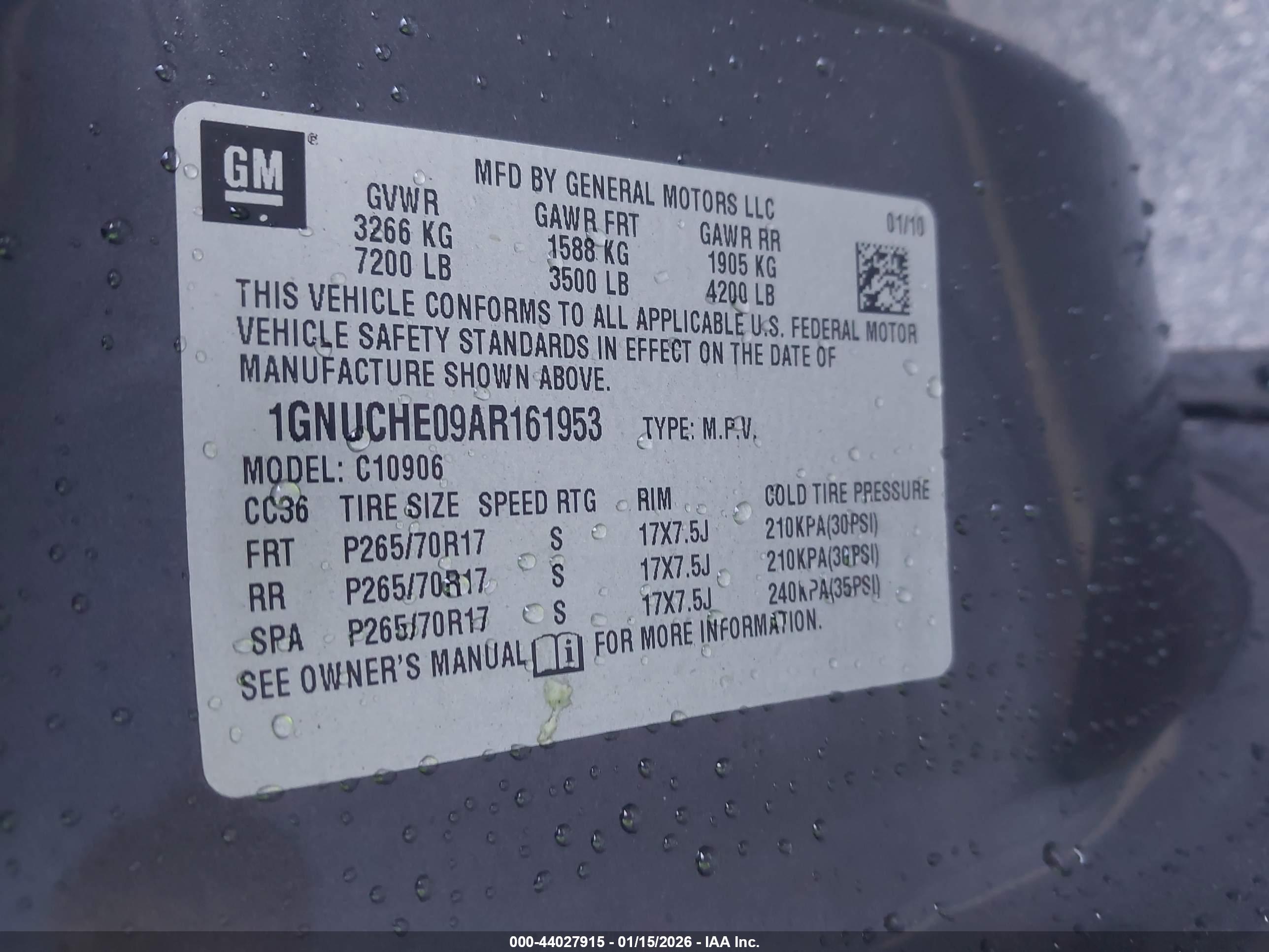CHEVROLET SUBURBAN image 9