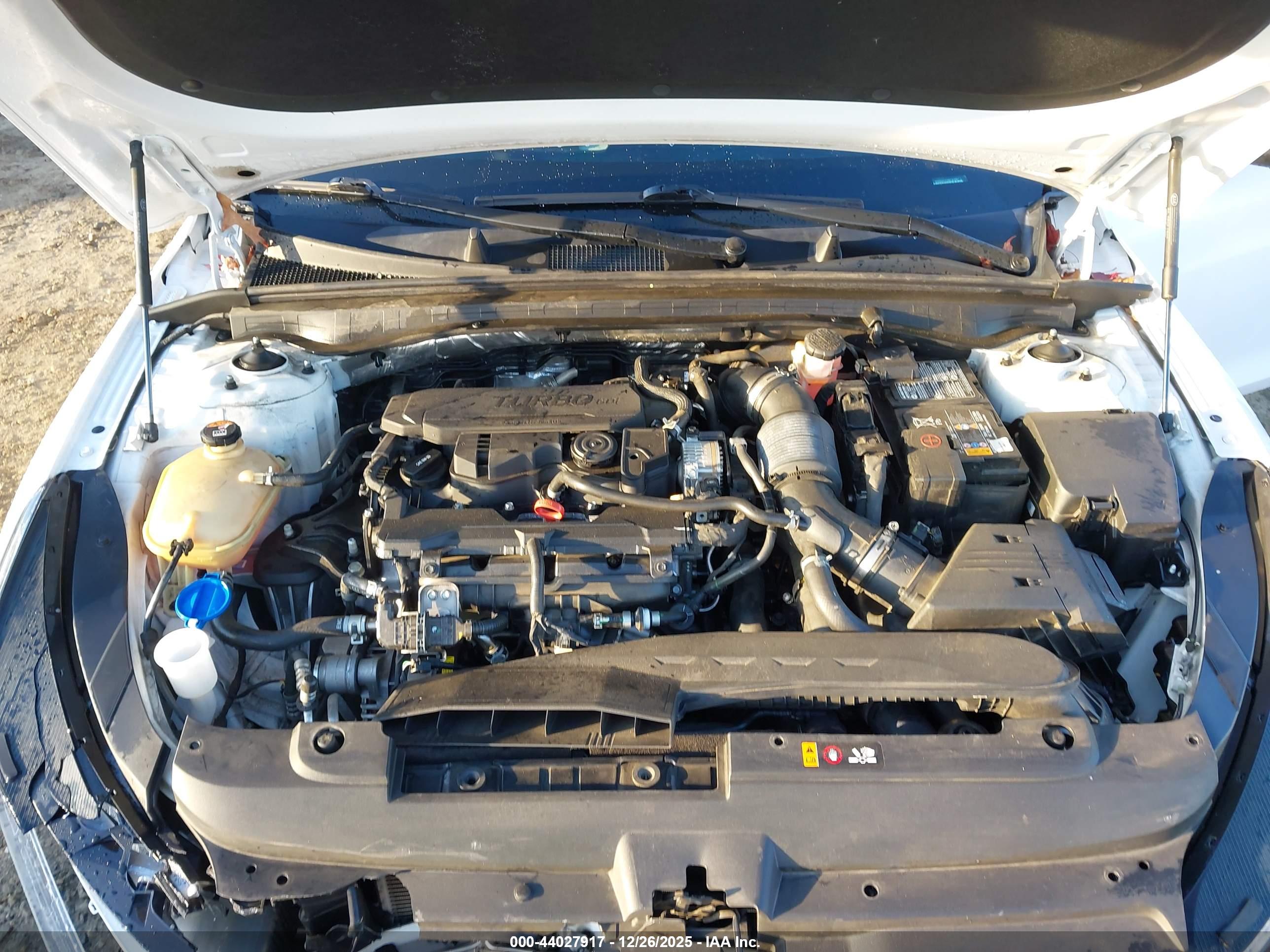 KIA K5 image 10