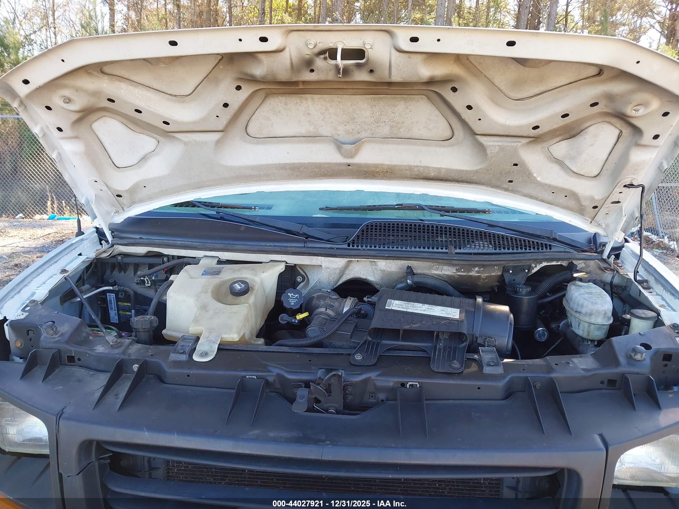 GMC SAVANA image 10