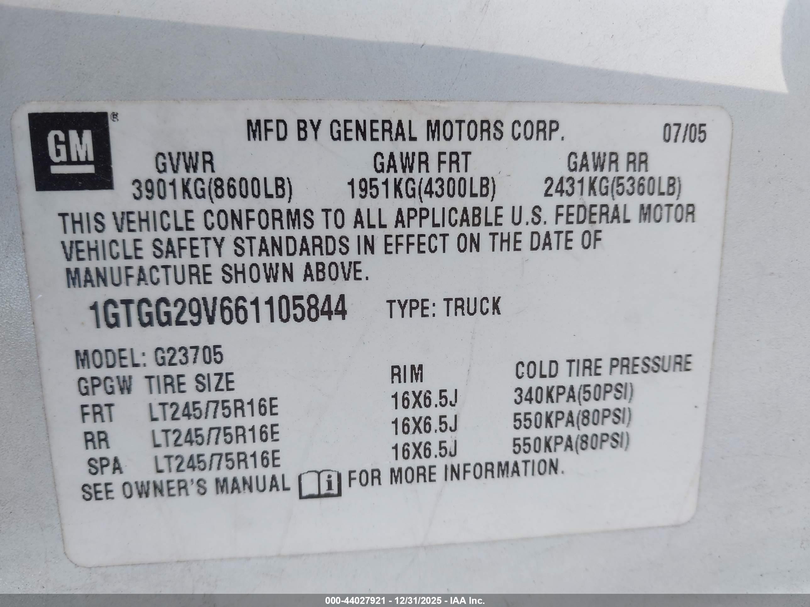 GMC SAVANA image 9