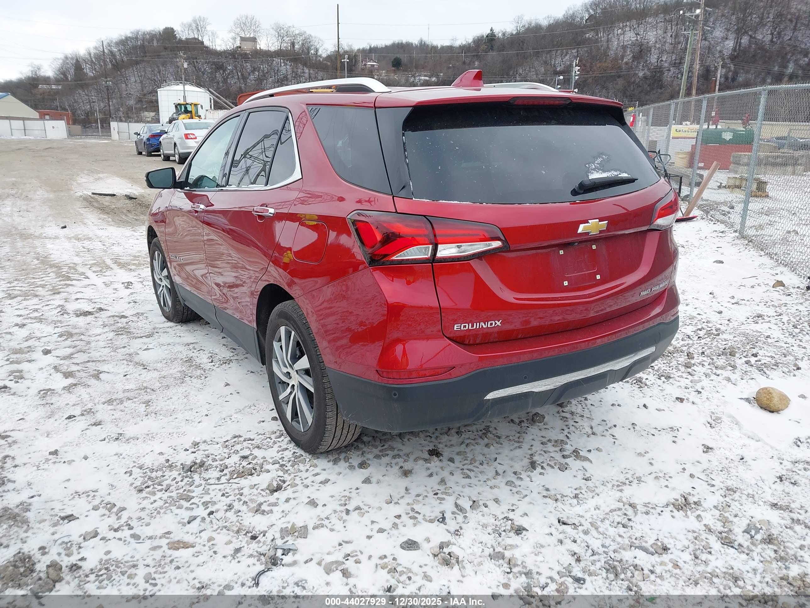 CHEVROLET EQUINOX image 3