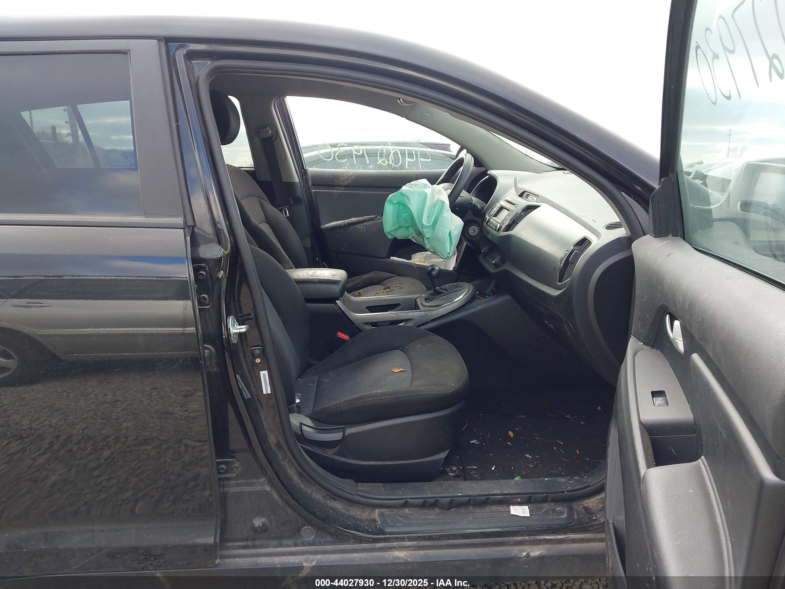 KIA SPORTAGE image 5