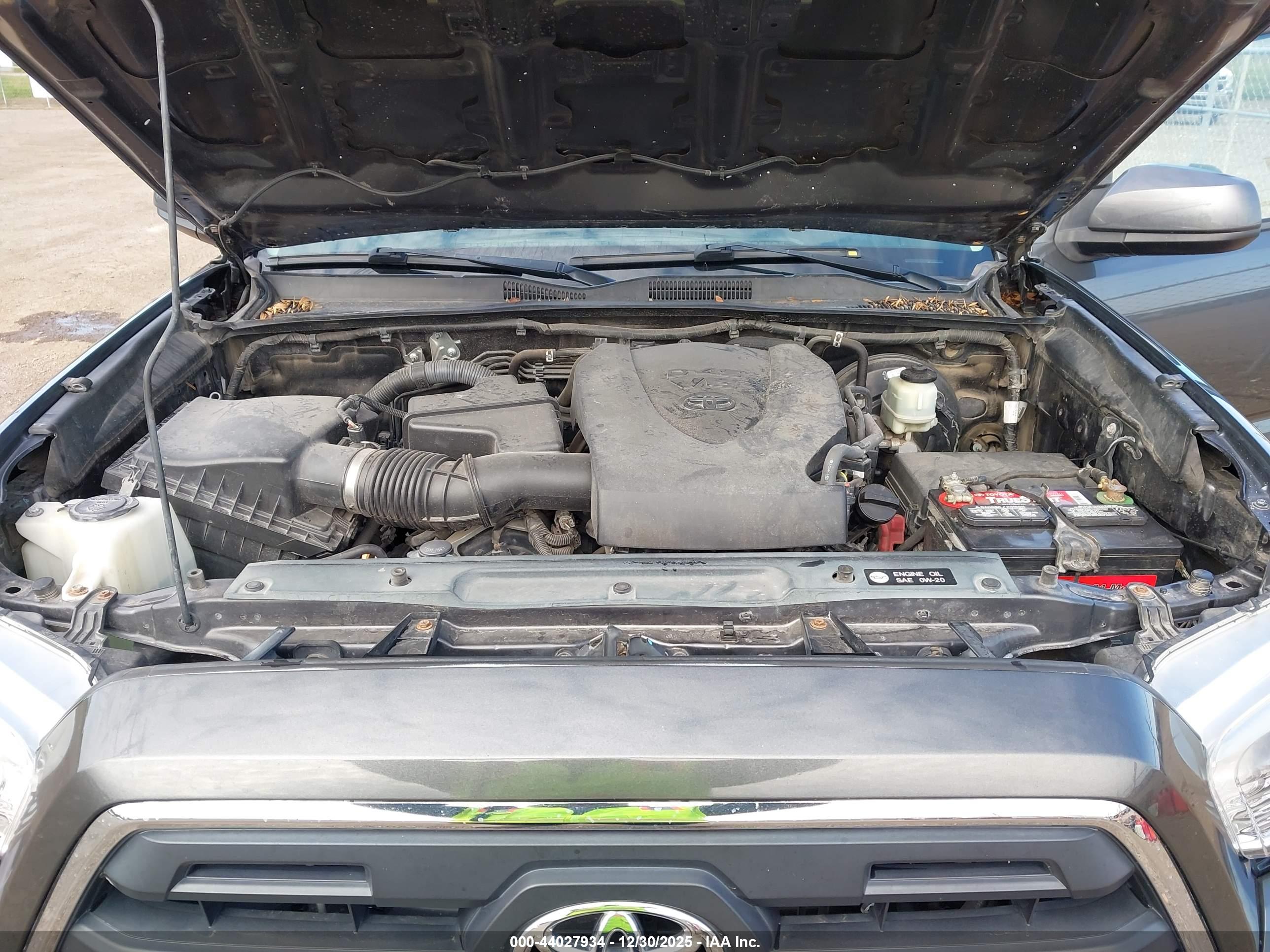 TOYOTA TACOMA image 10