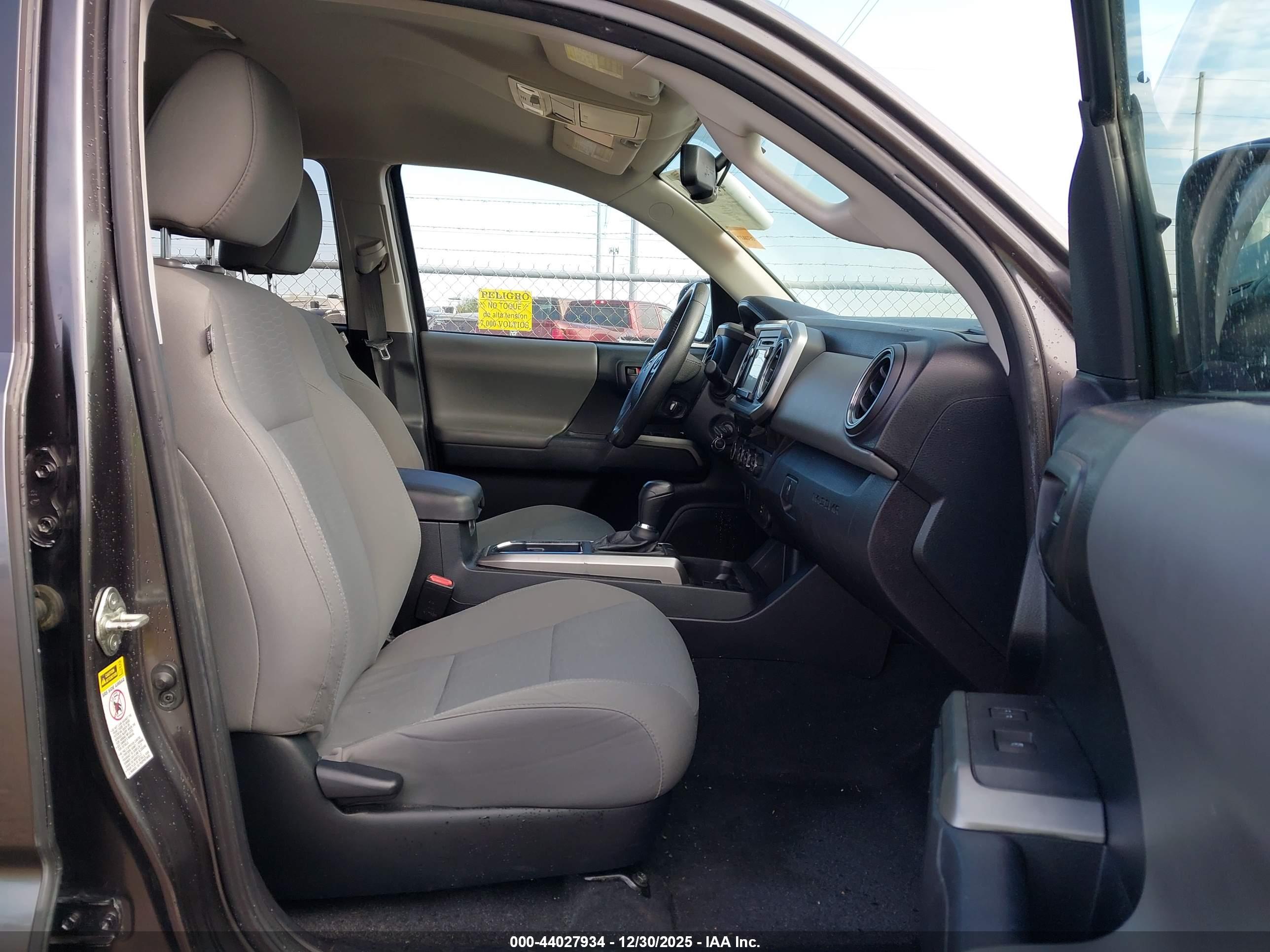 TOYOTA TACOMA image 5