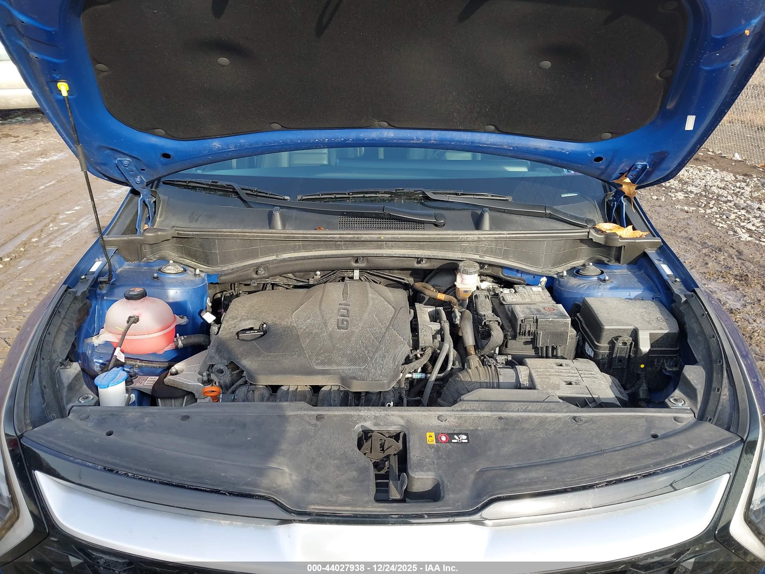 KIA SPORTAGE image 10