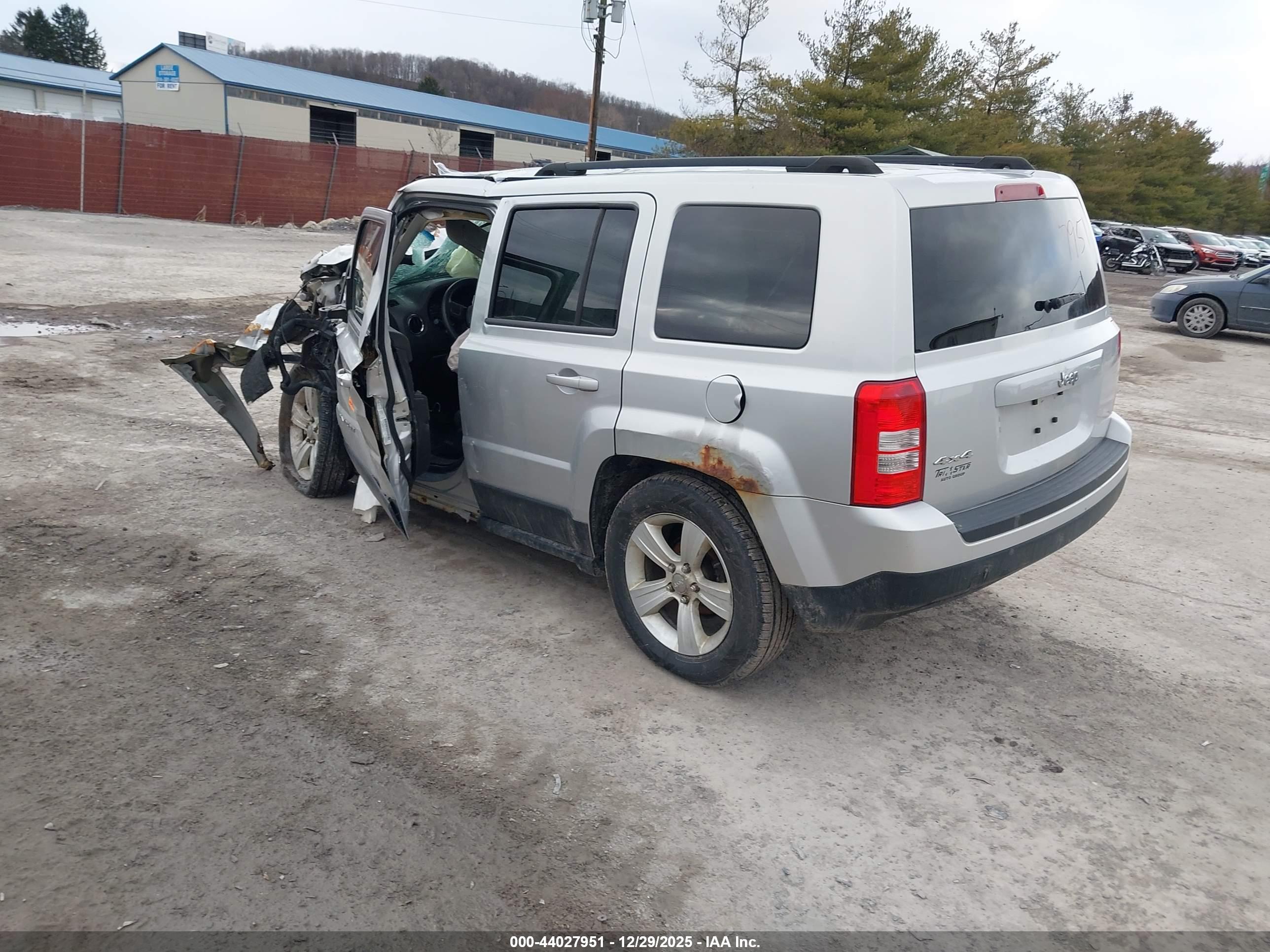 JEEP PATRIOT image 3