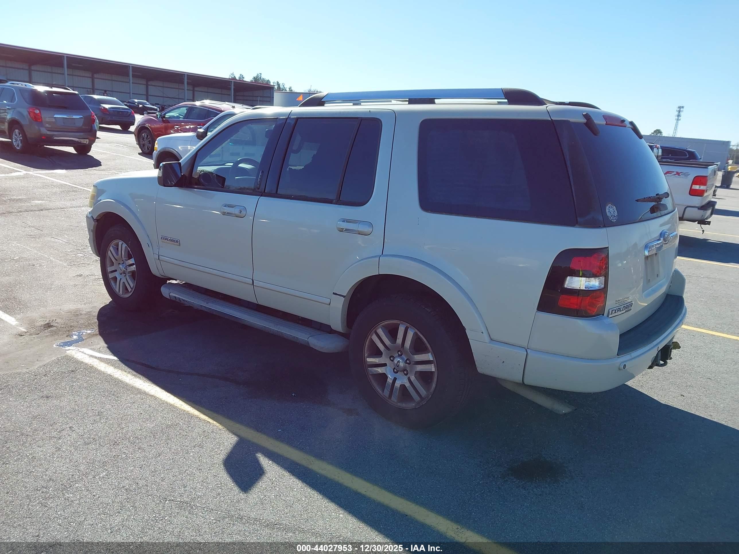 FORD EXPLORER image 3