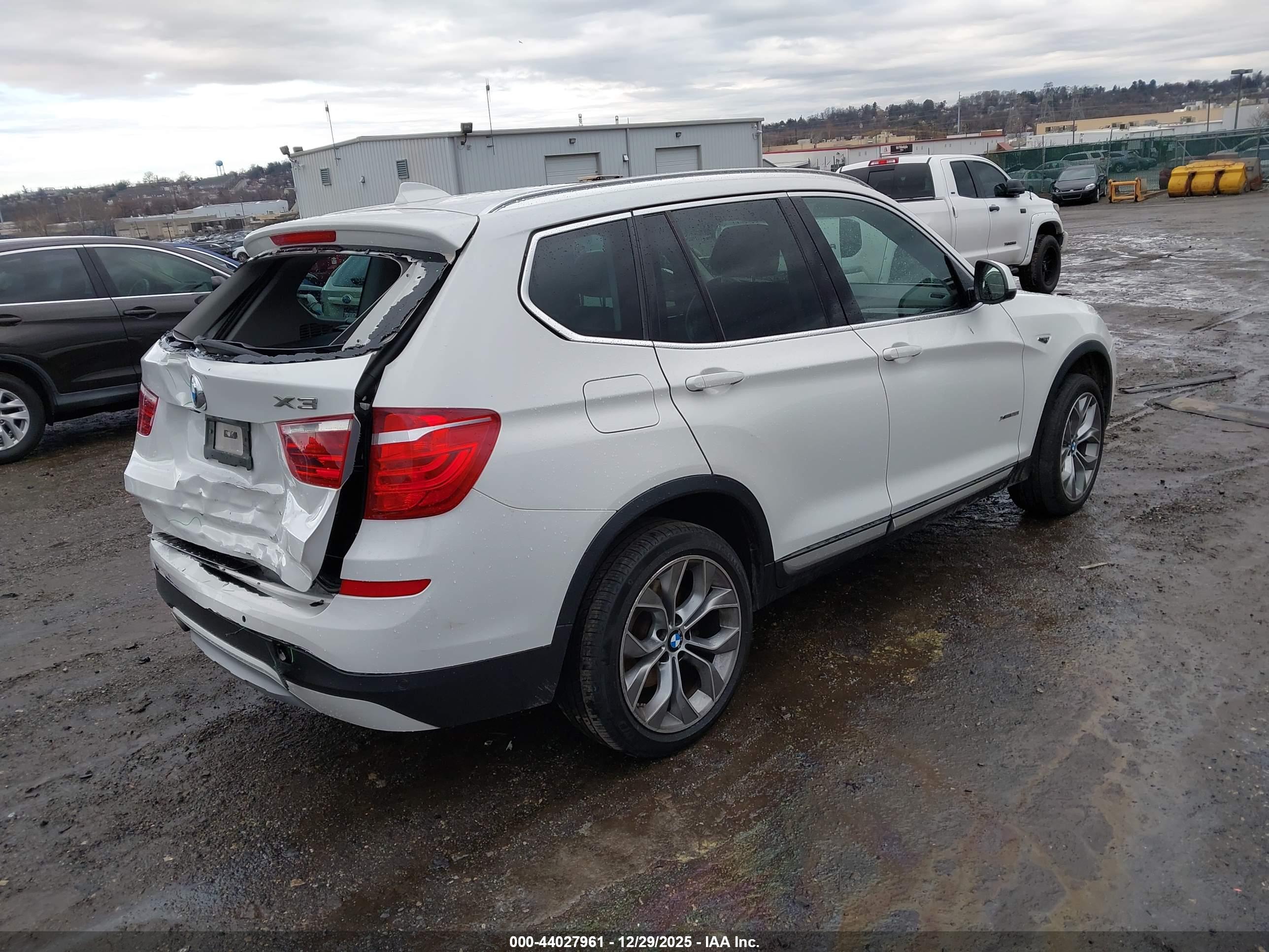 BMW X3 image 4