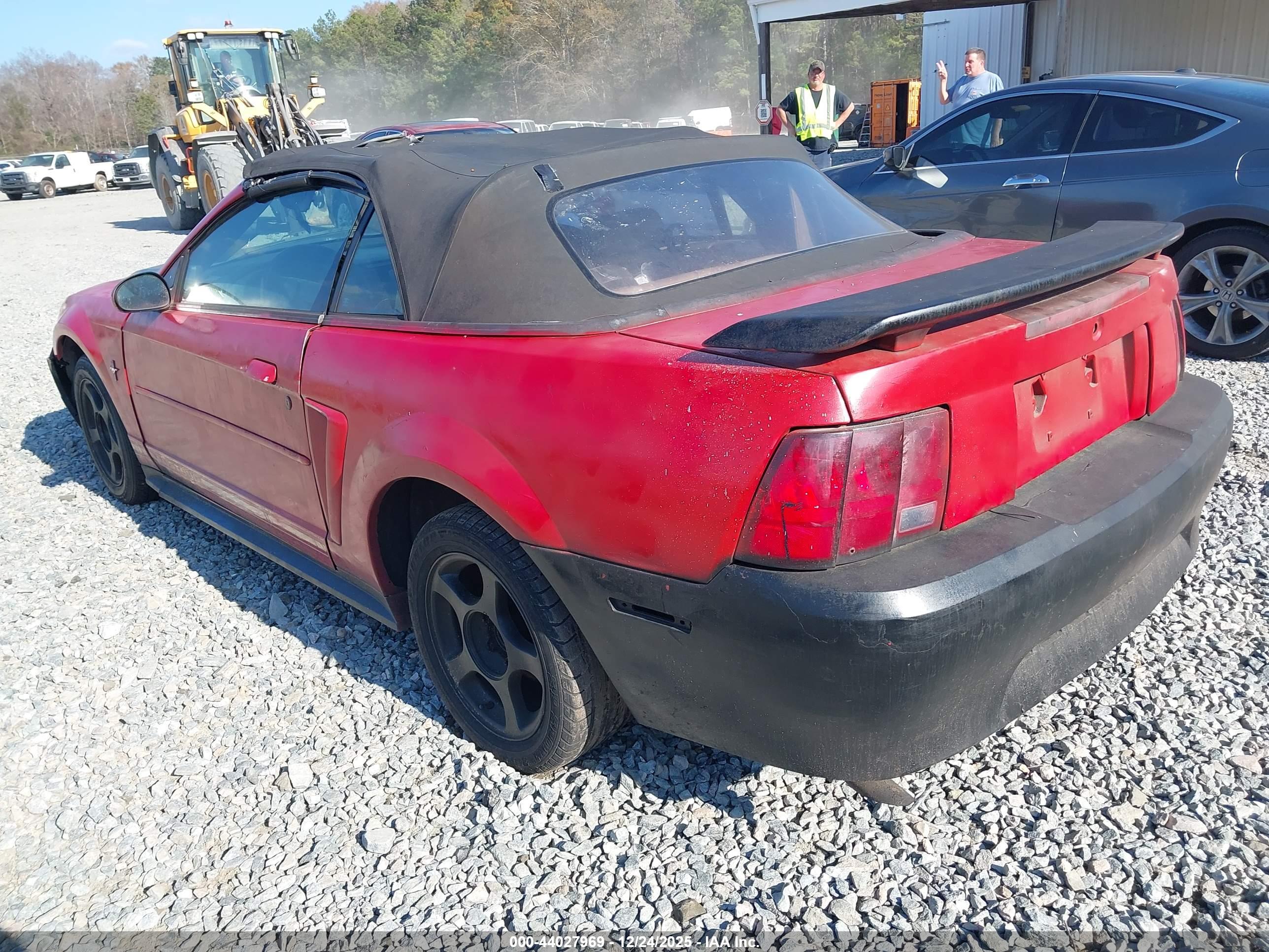 FORD MUSTANG image 3