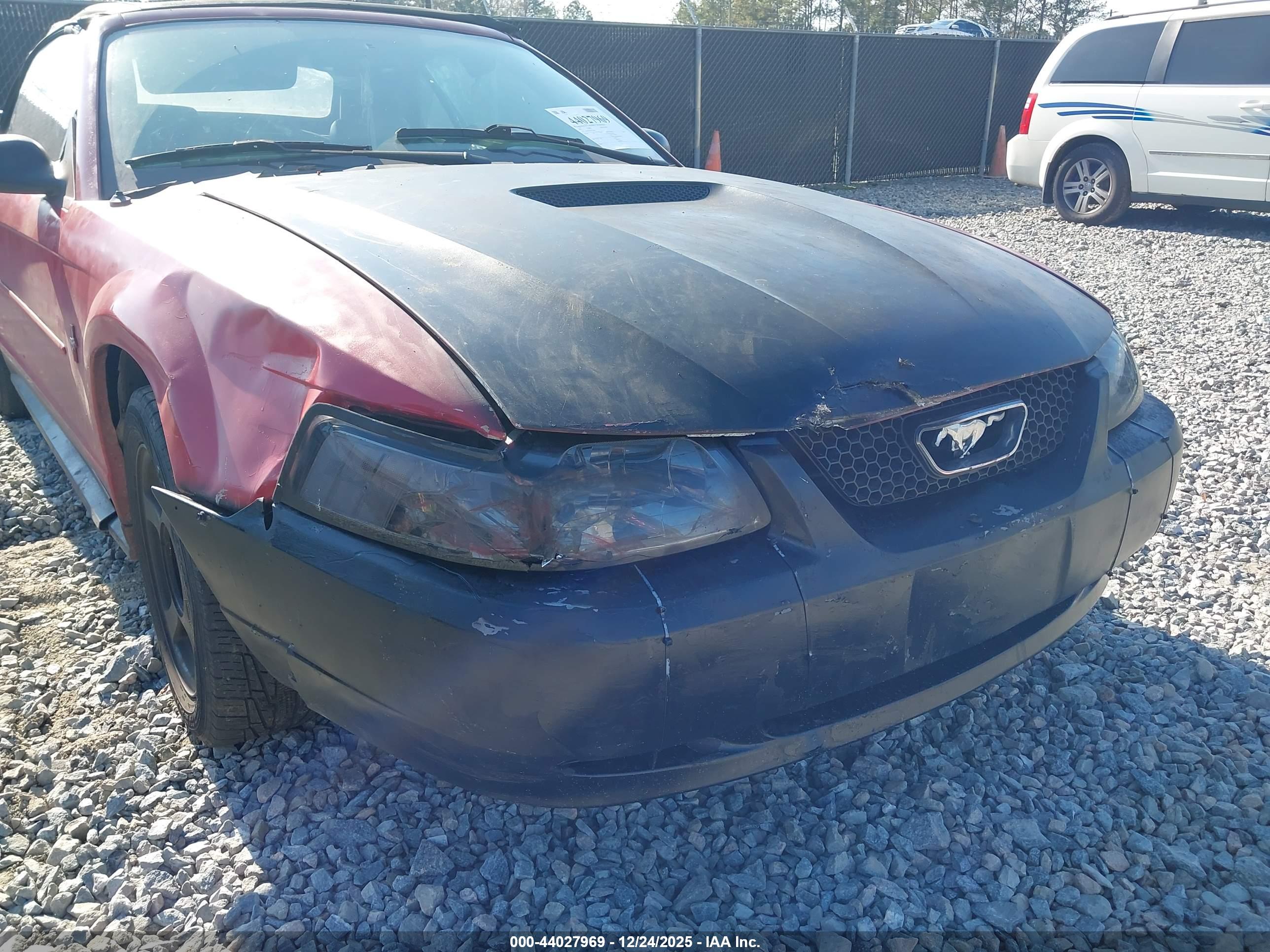 FORD MUSTANG image 6