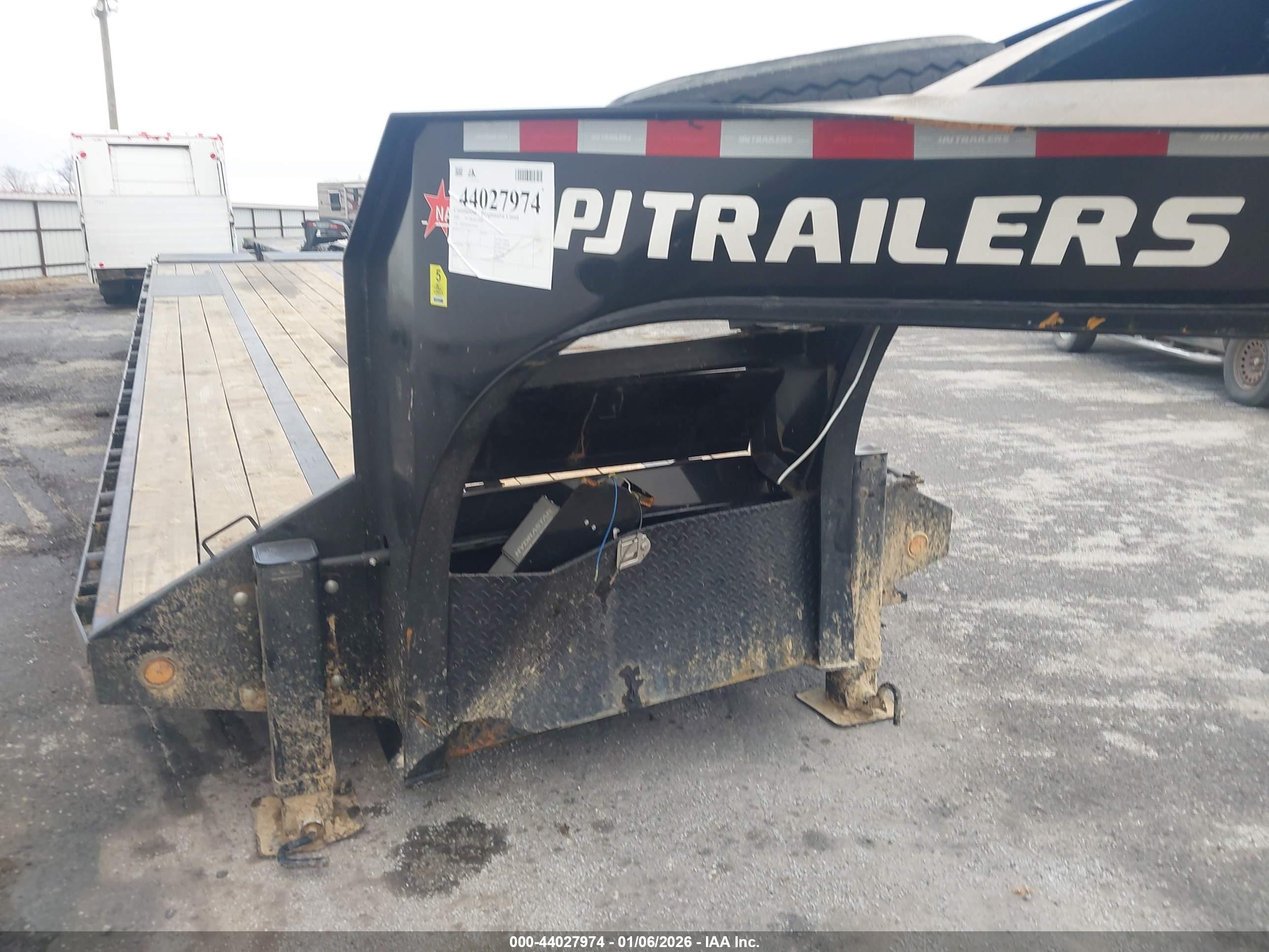 PJ TRAILERS image 10