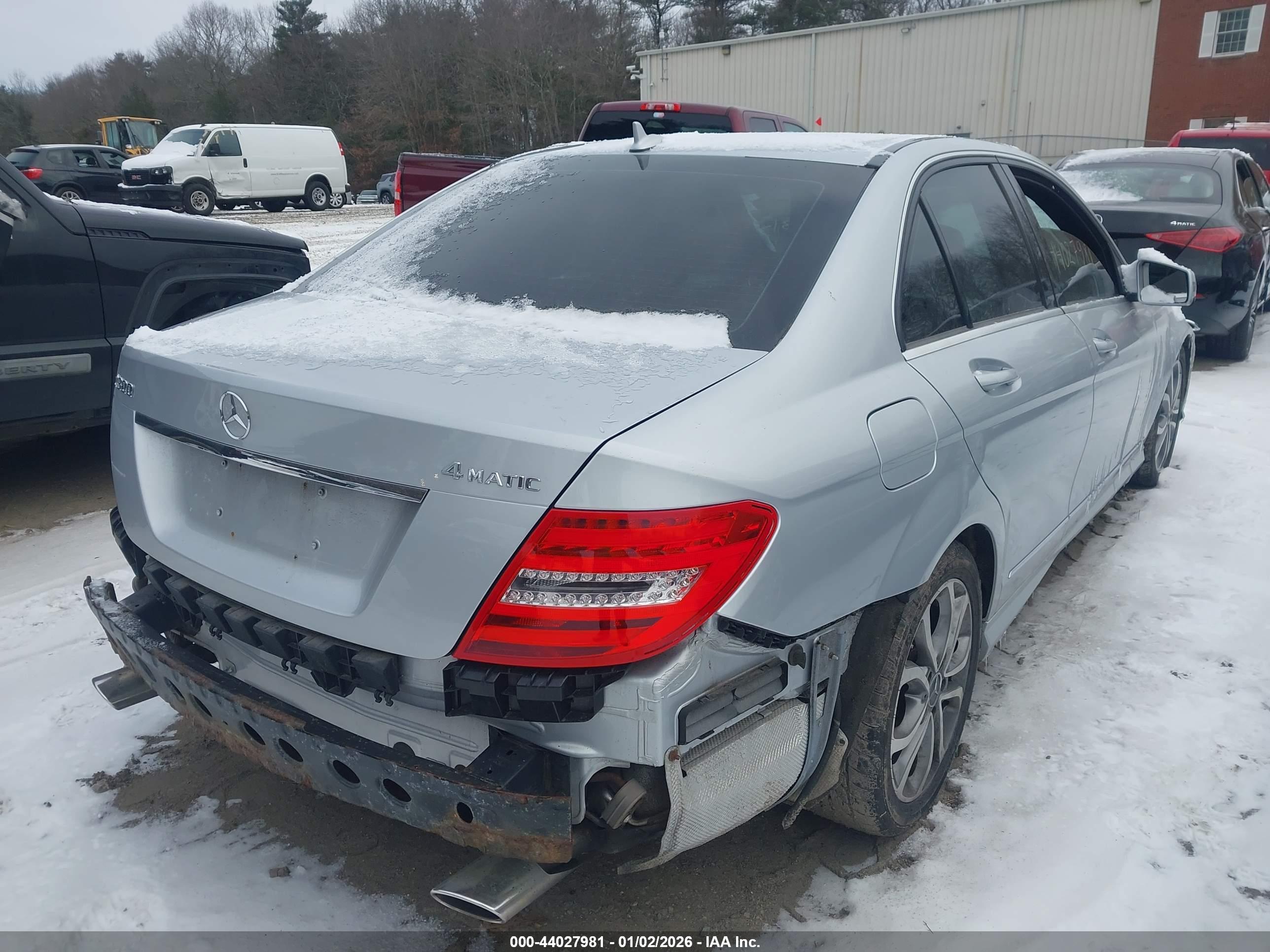 MERCEDES-BENZ C image 4