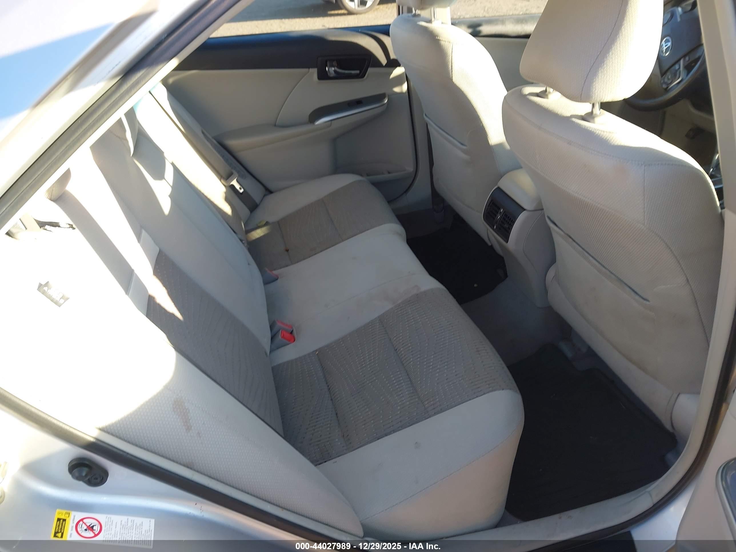 TOYOTA CAMRY image 8