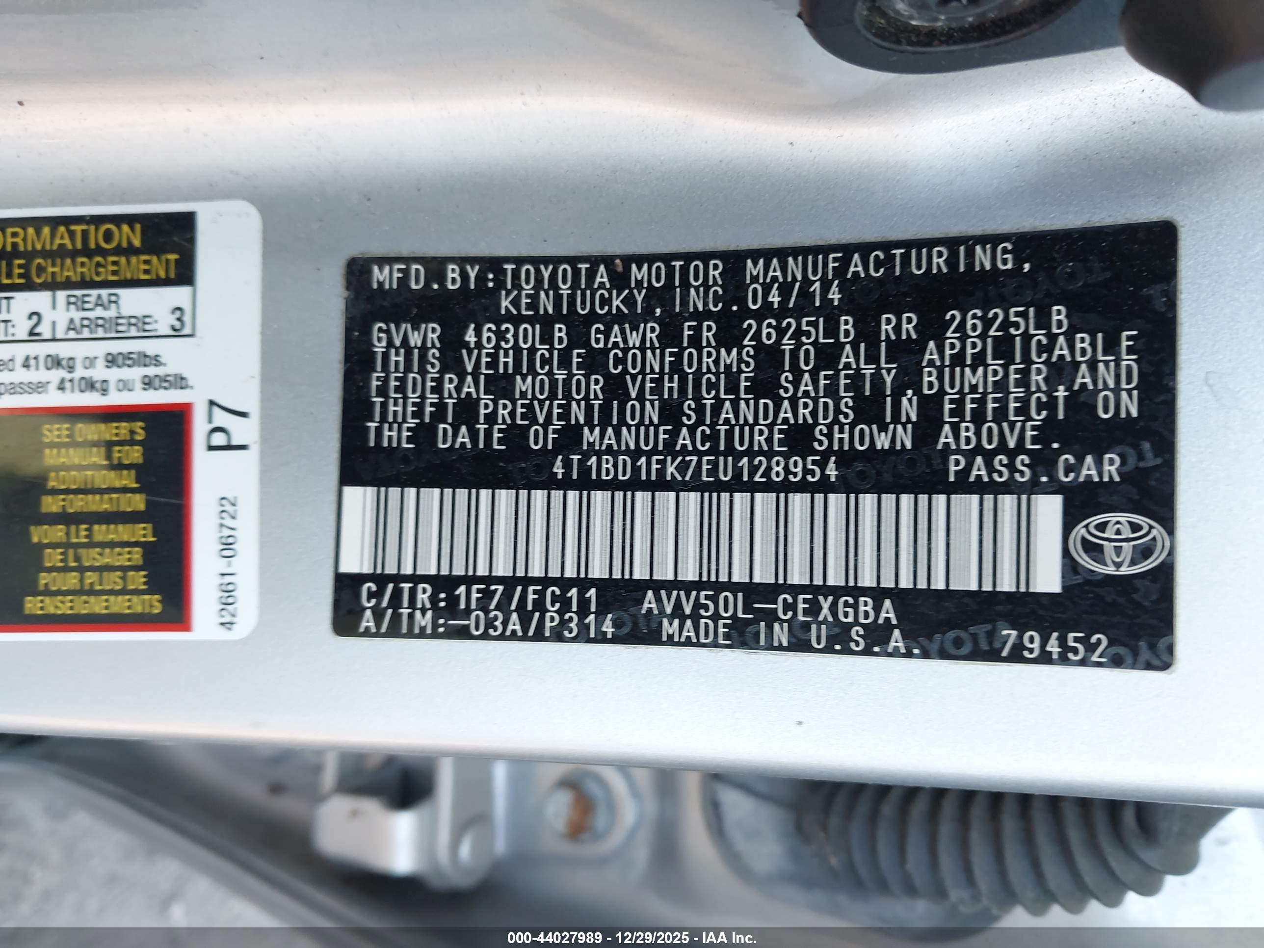 TOYOTA CAMRY image 9