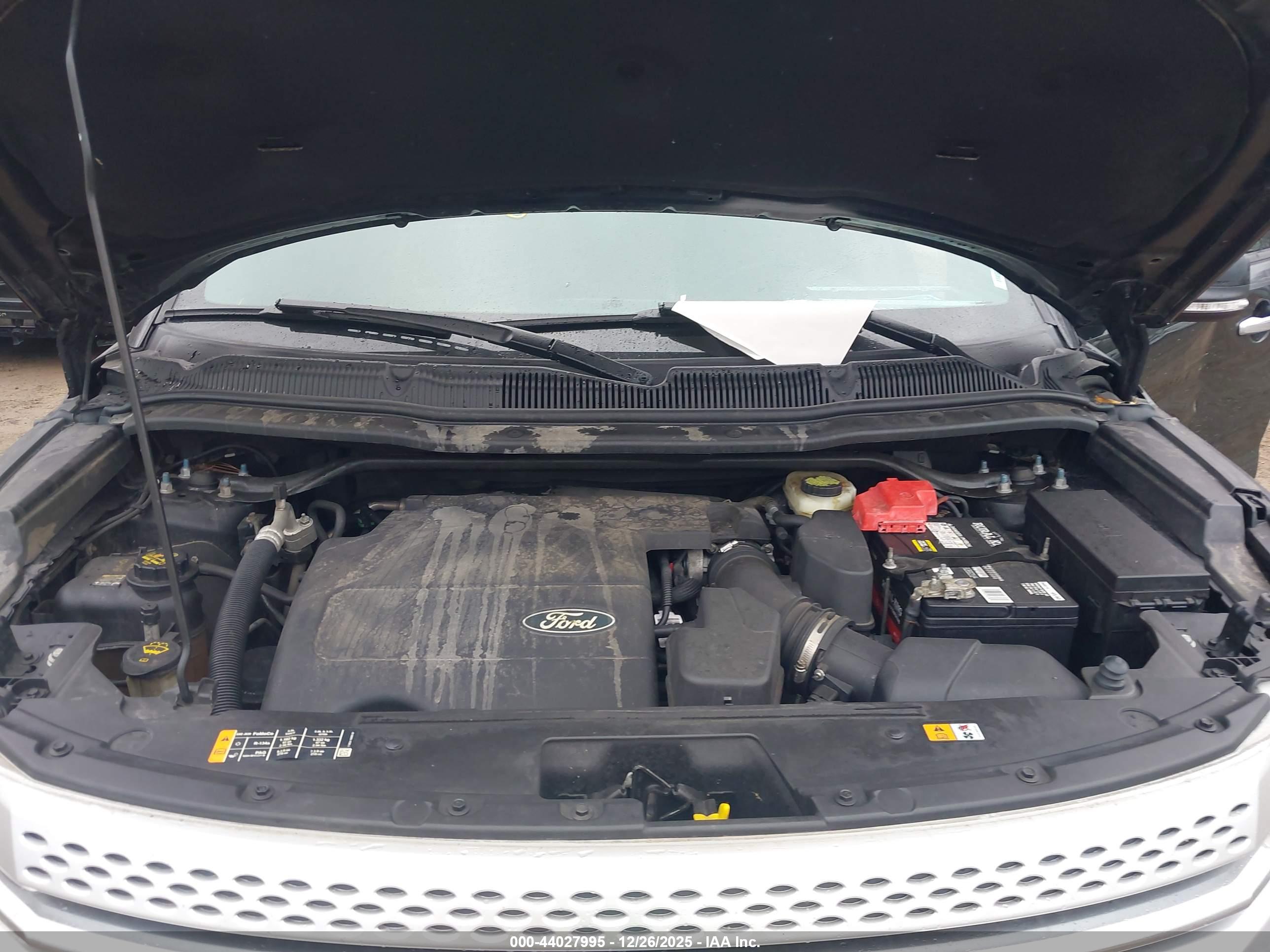 FORD EXPLORER image 10