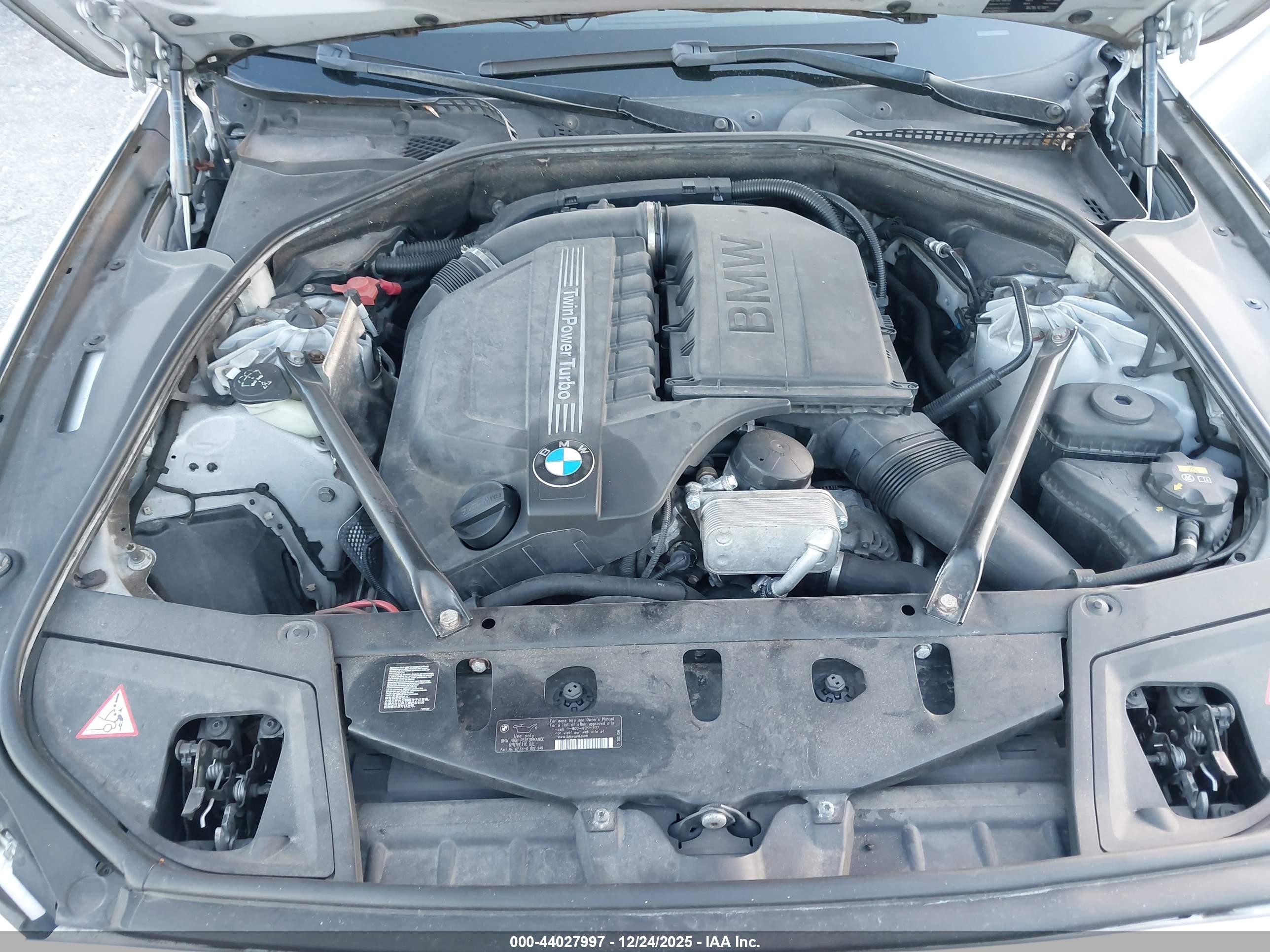 BMW 535I image 10