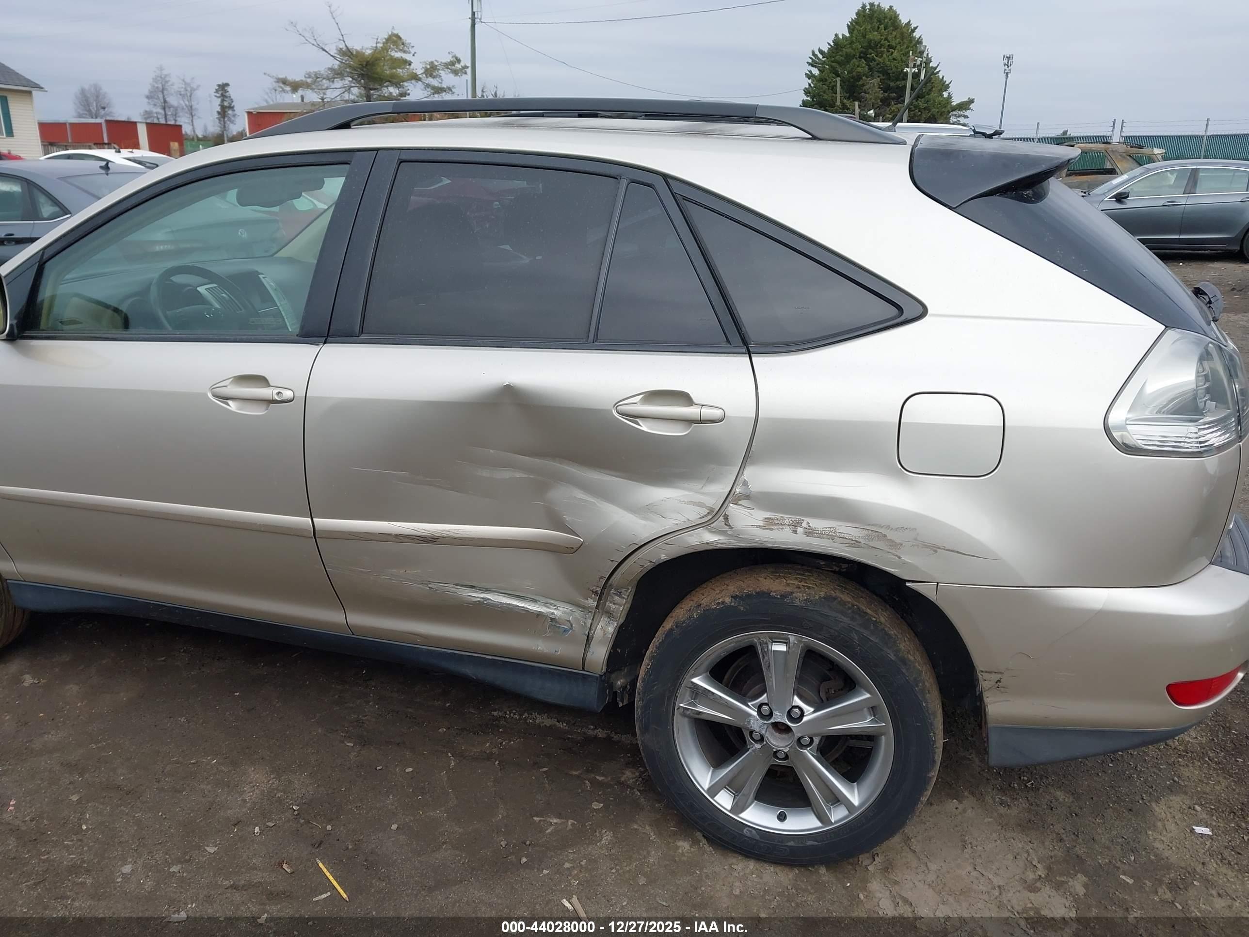 LEXUS RX image 6