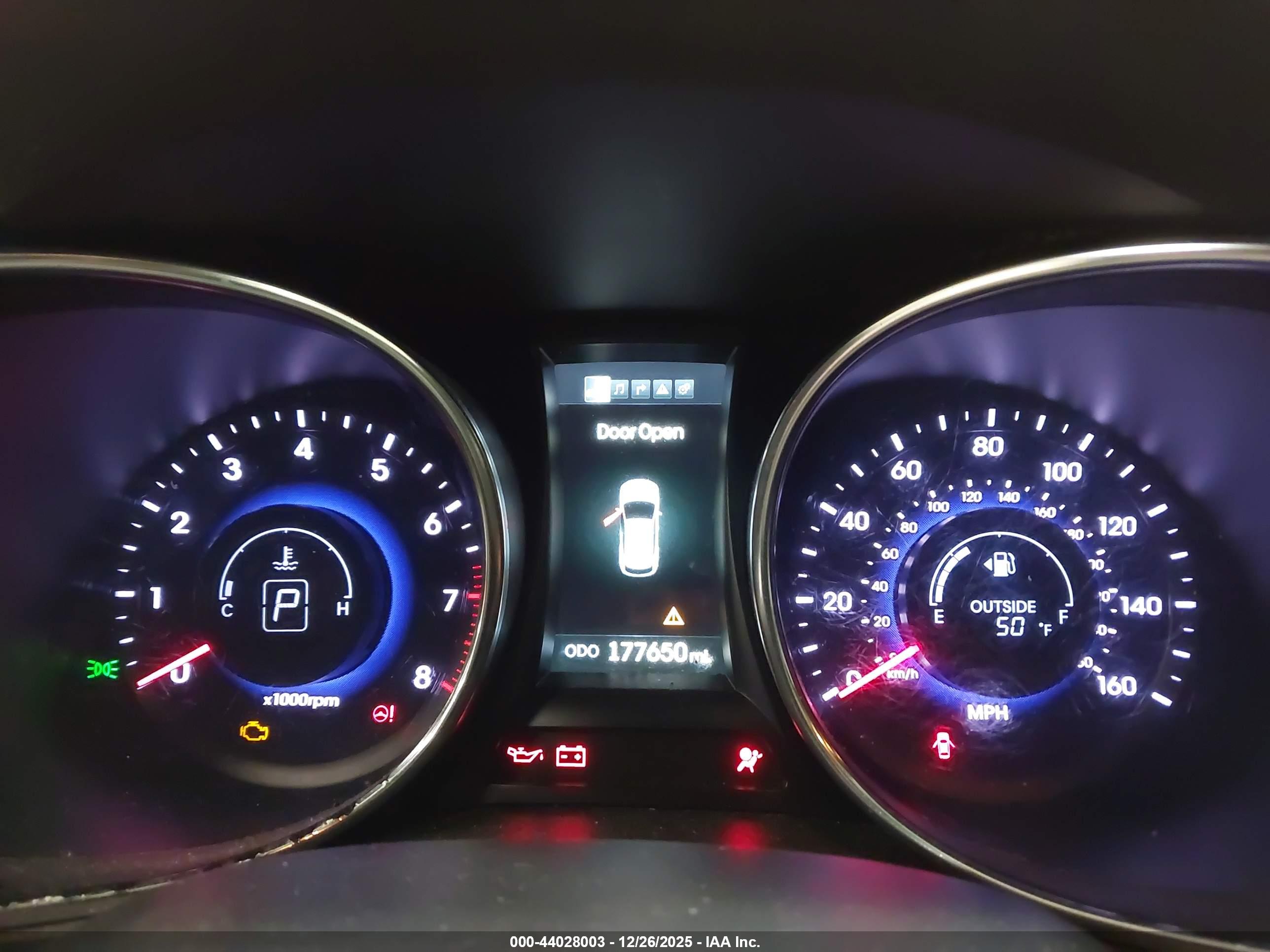 HYUNDAI SANTA image 7