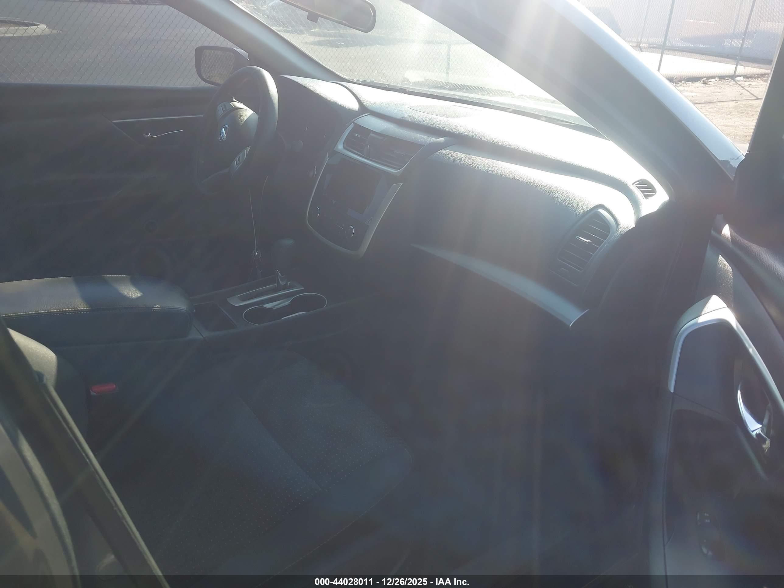 NISSAN ALTIMA image 5