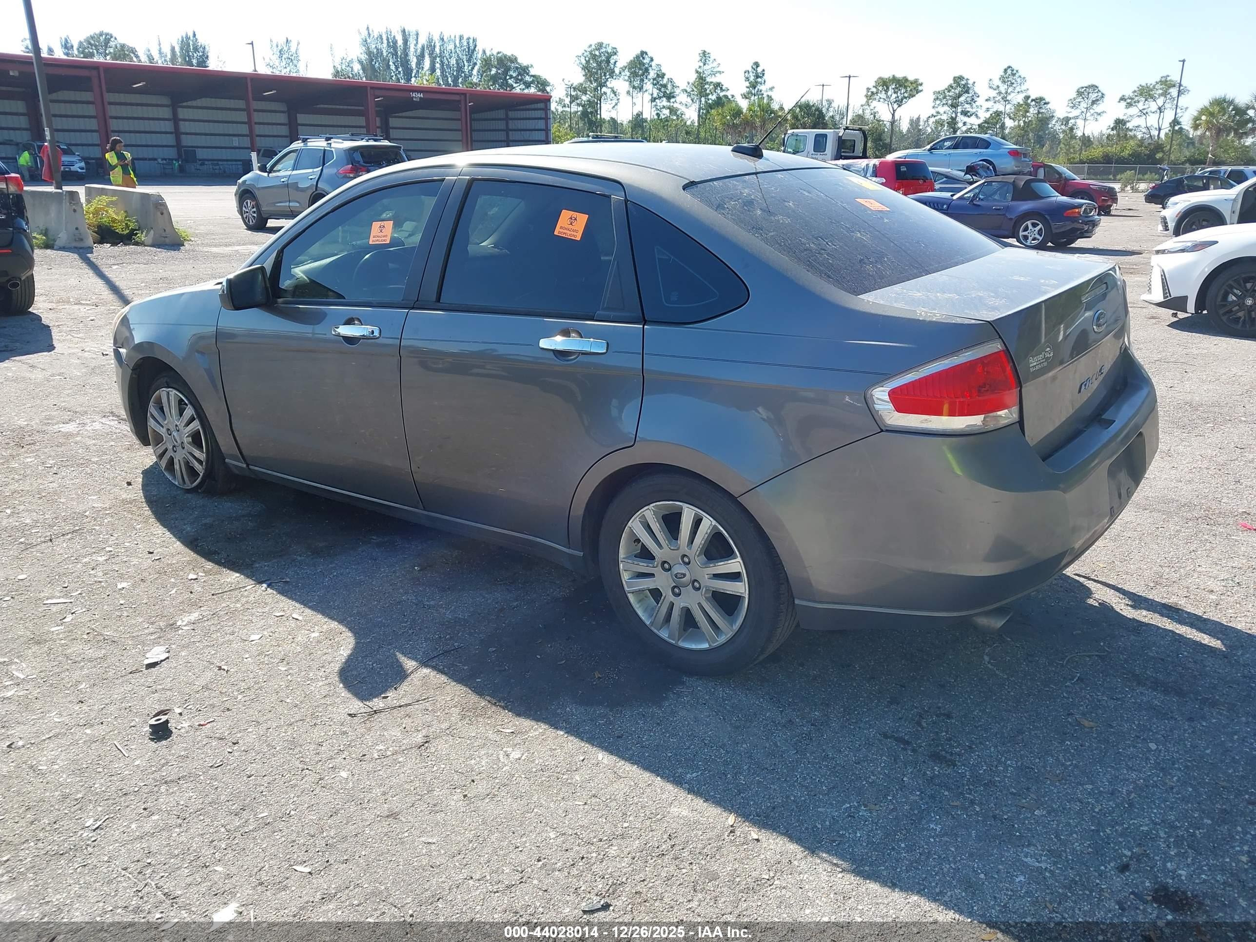 FORD FOCUS image 3