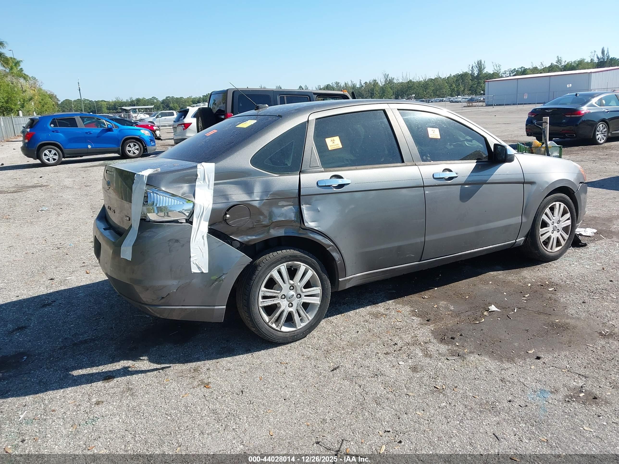FORD FOCUS image 4