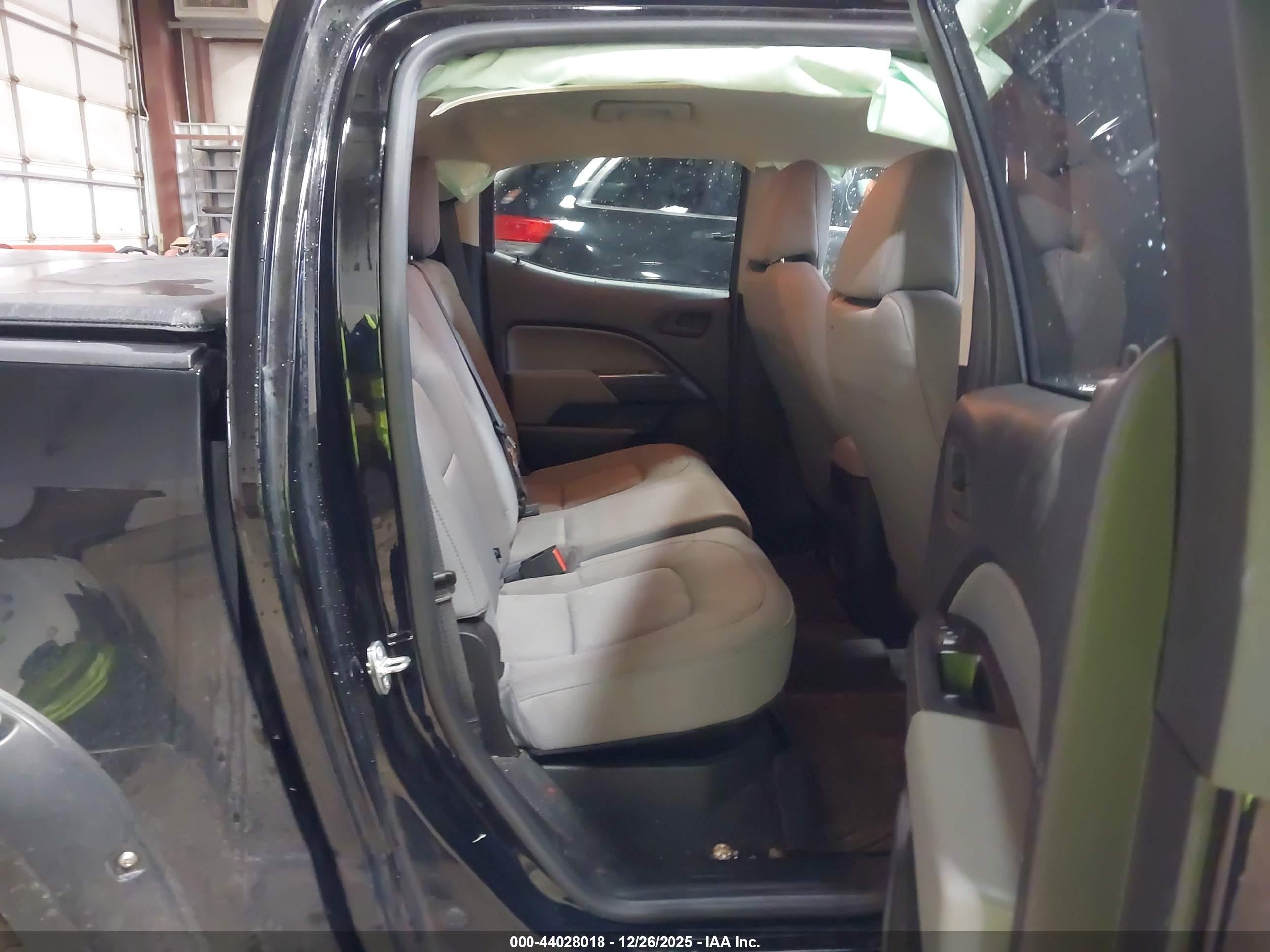 CHEVROLET COLORADO image 8