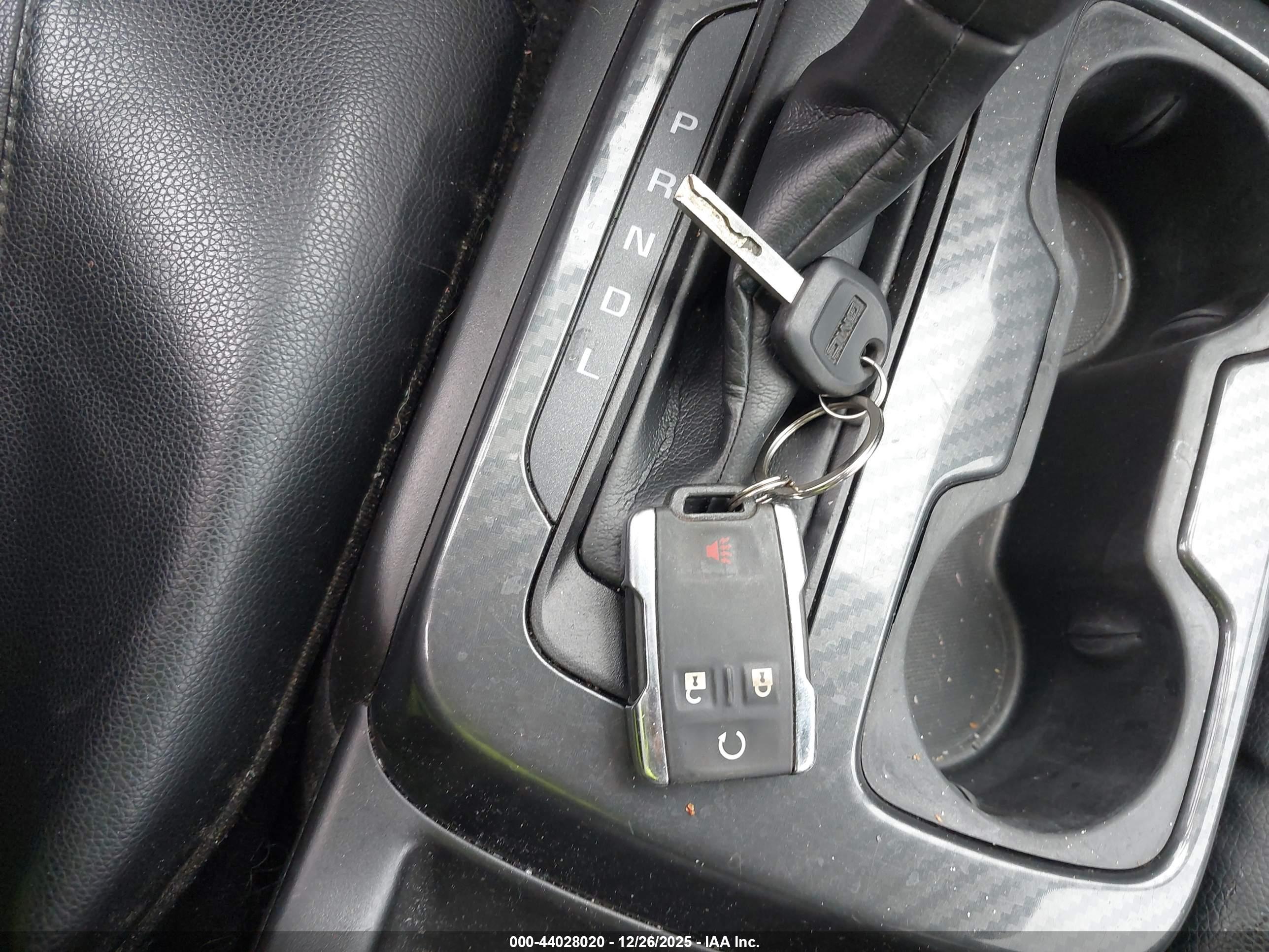 GMC CANYON image 11