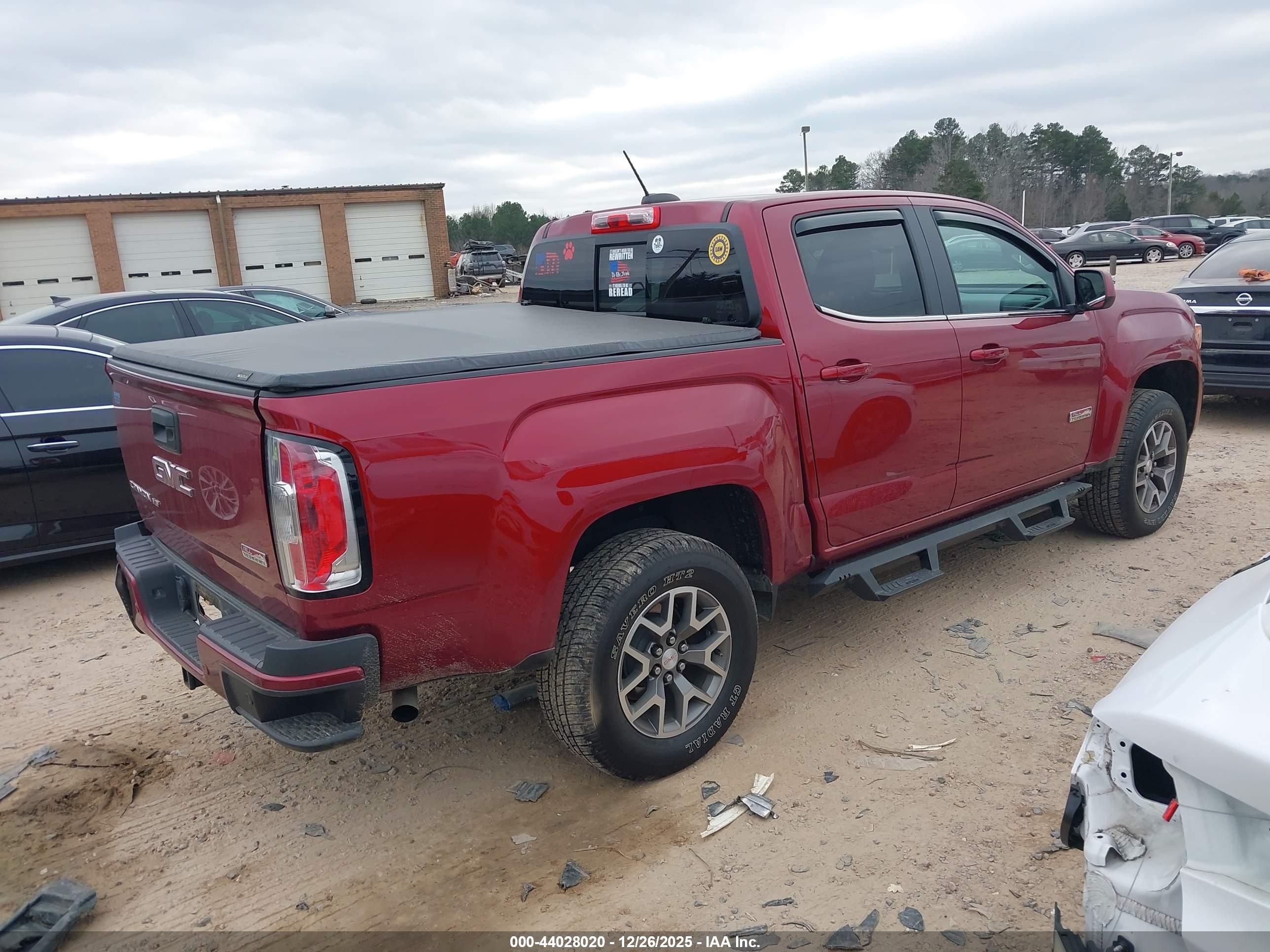 GMC CANYON image 4