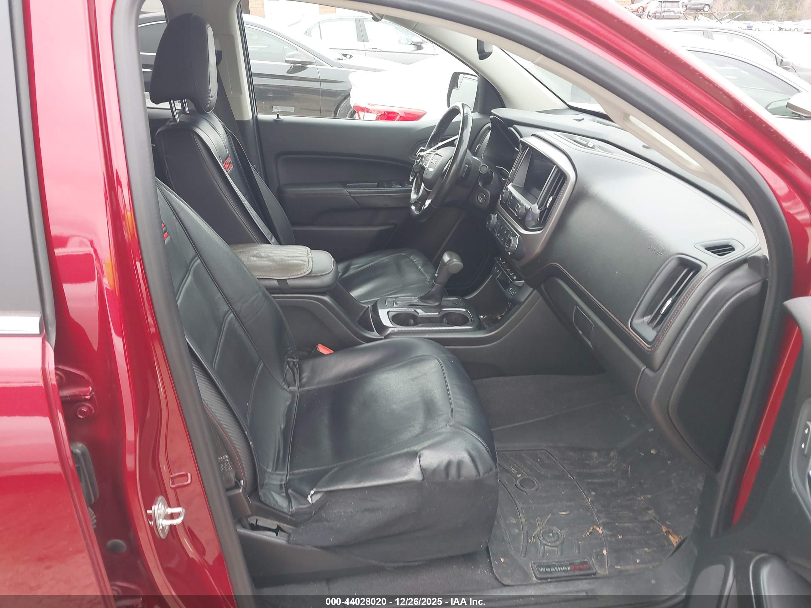 GMC CANYON image 5