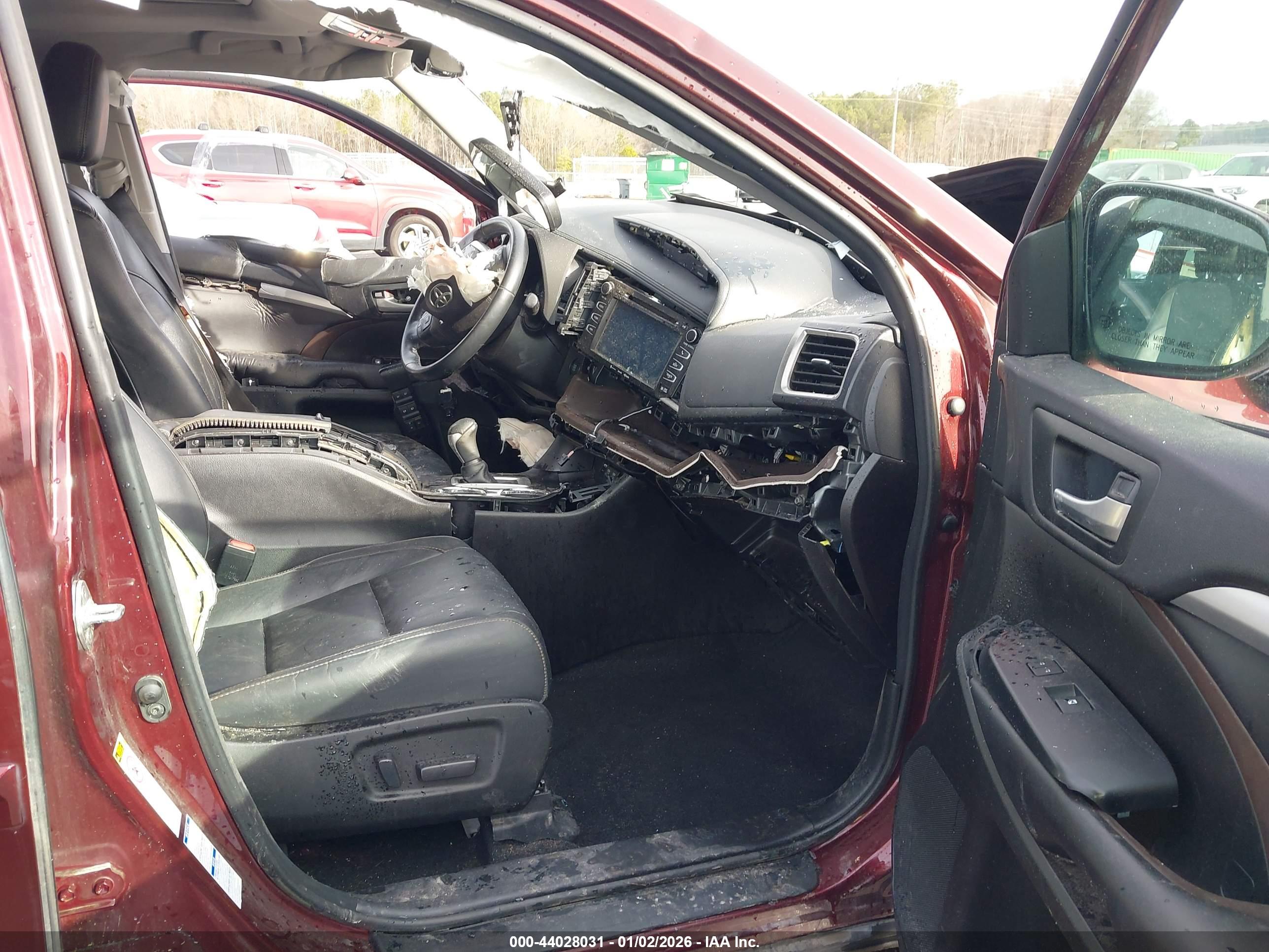 TOYOTA HIGHLANDER image 5