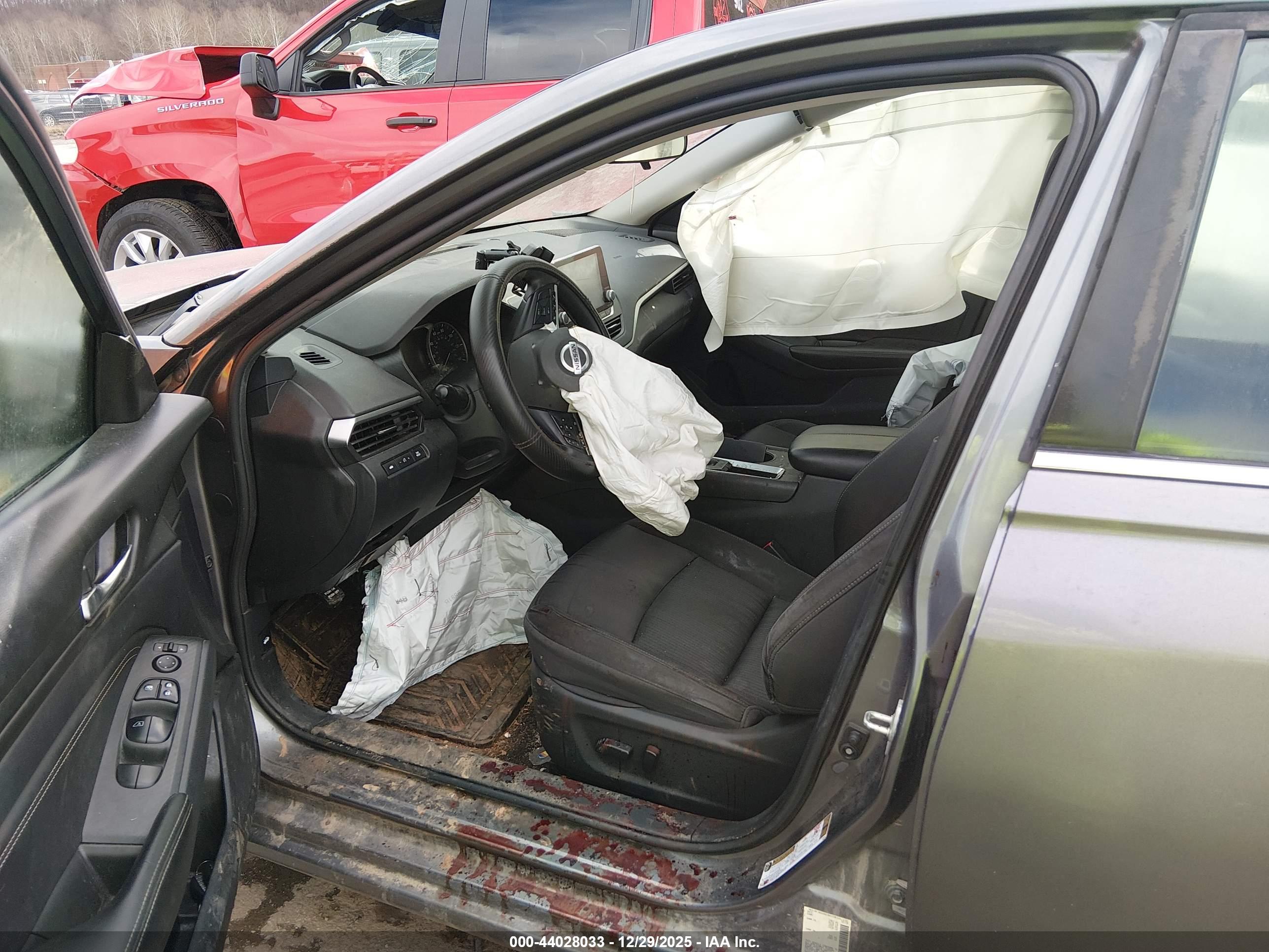 NISSAN ALTIMA image 5