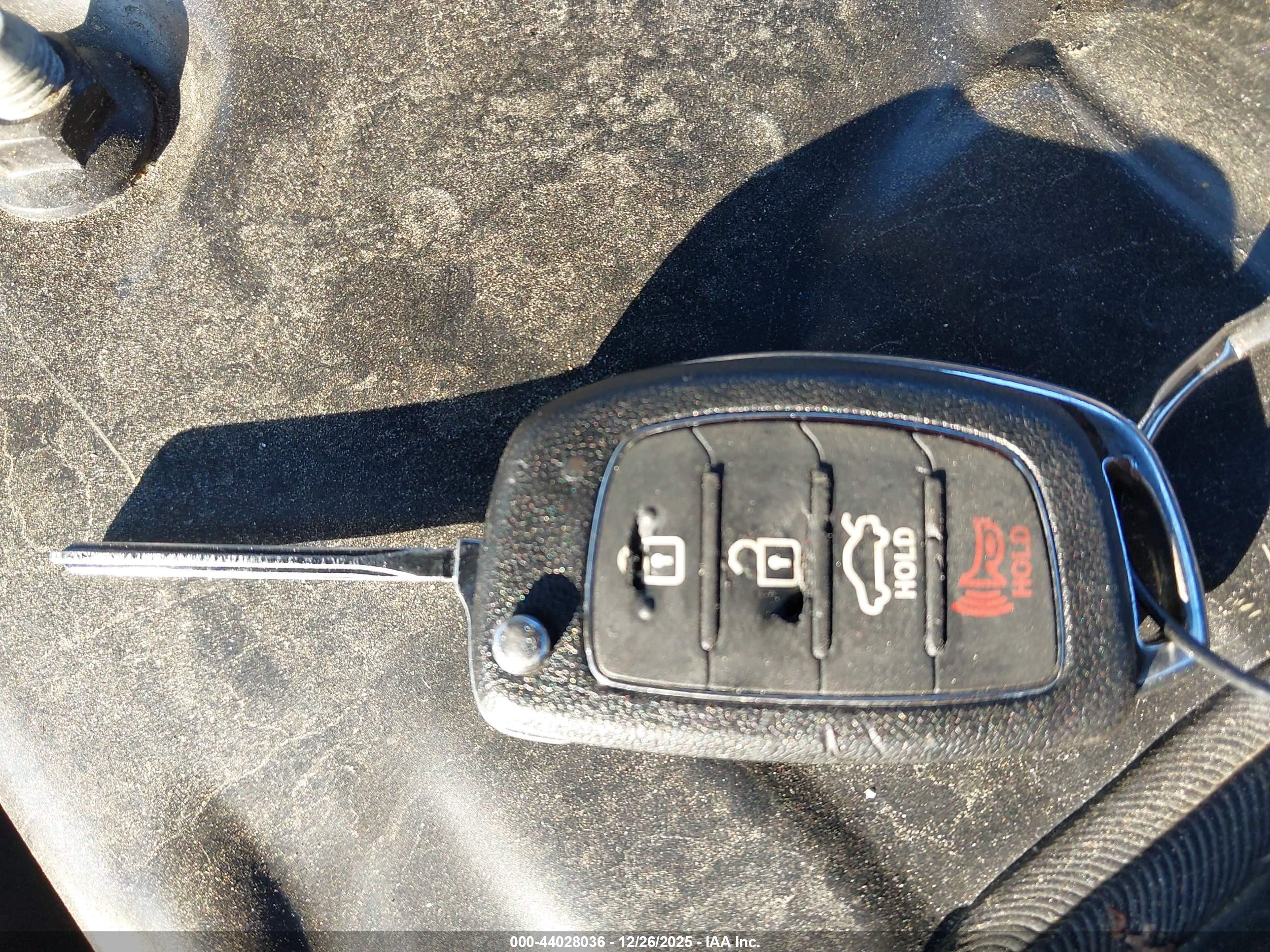 HYUNDAI SONATA image 11