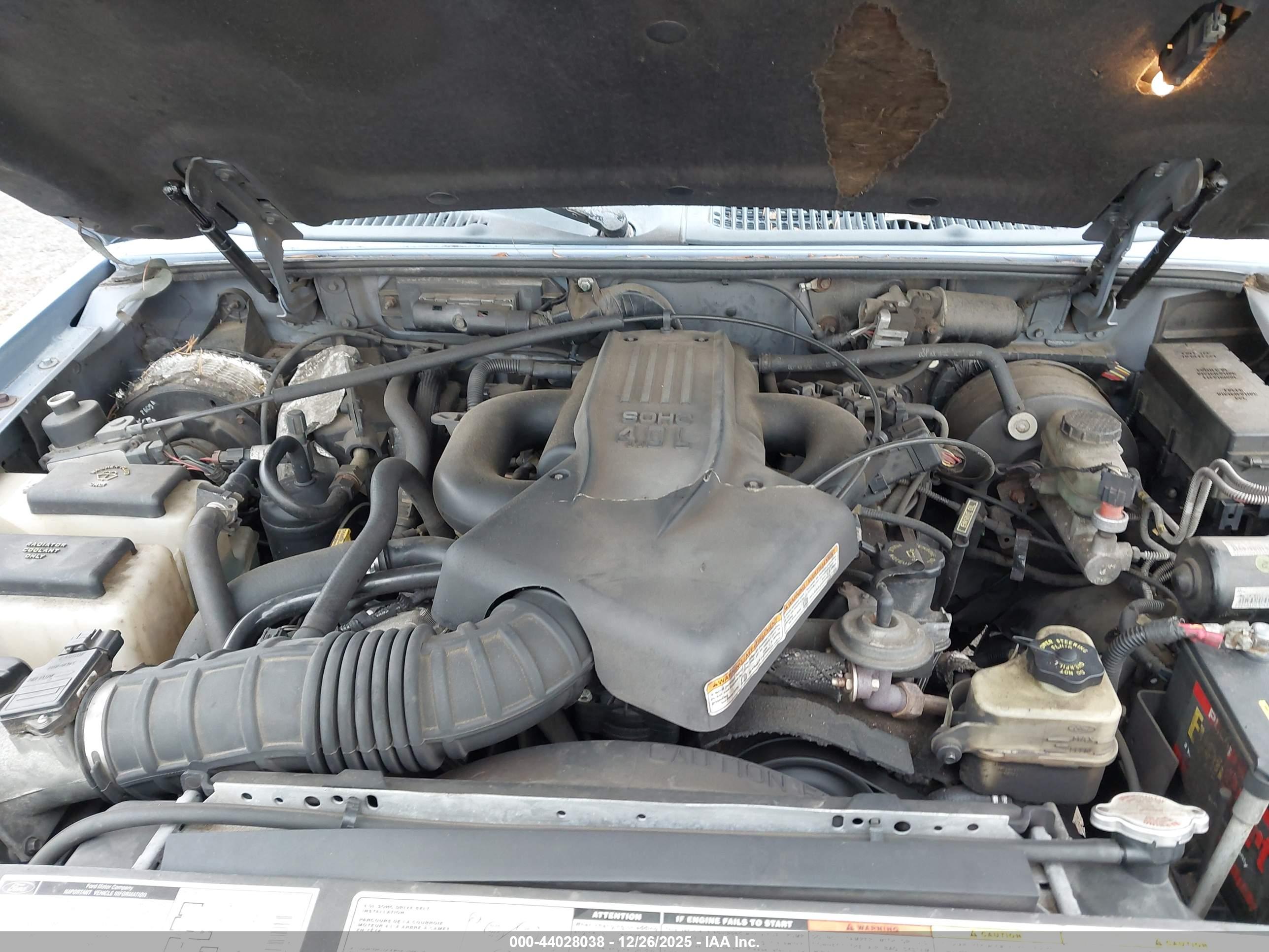 FORD EXPLORER image 10