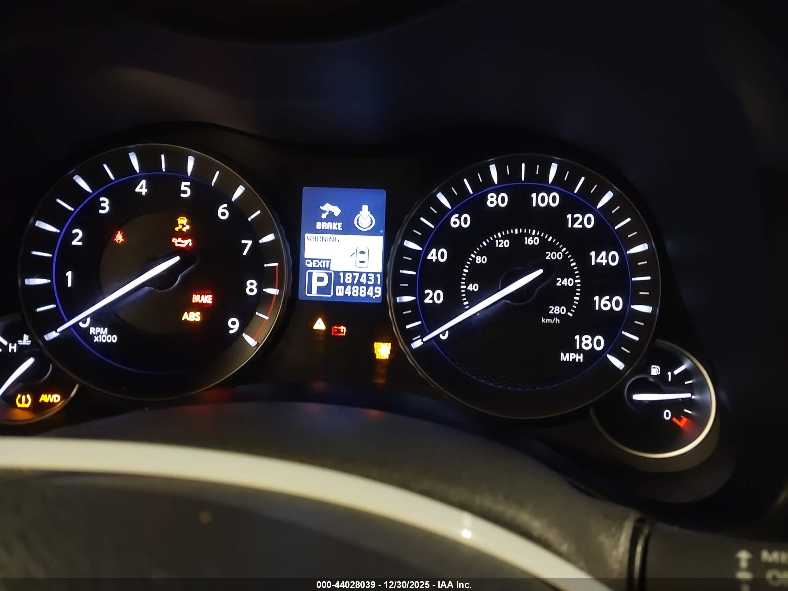 INFINITI M37X image 7