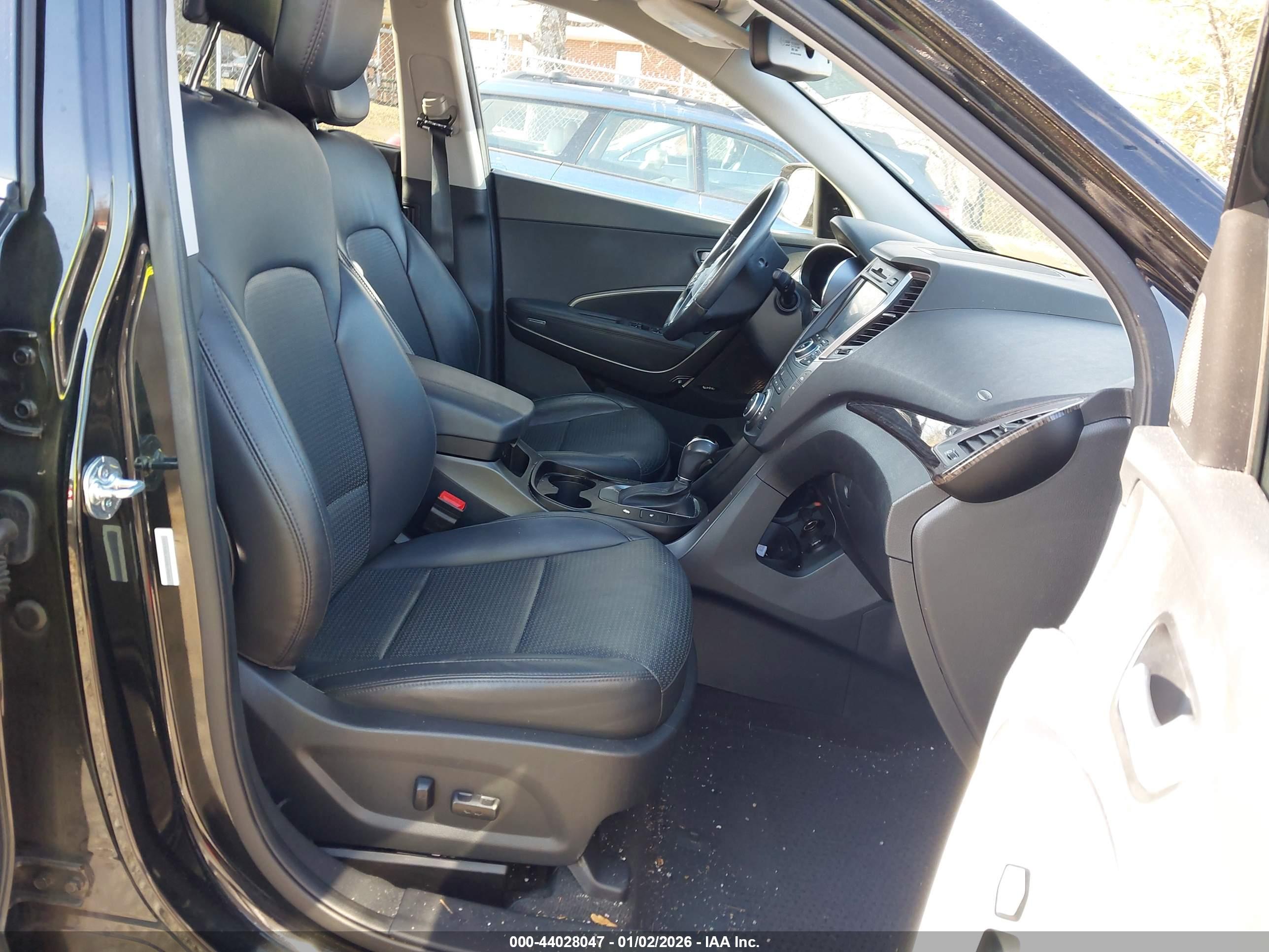 HYUNDAI SANTA image 5