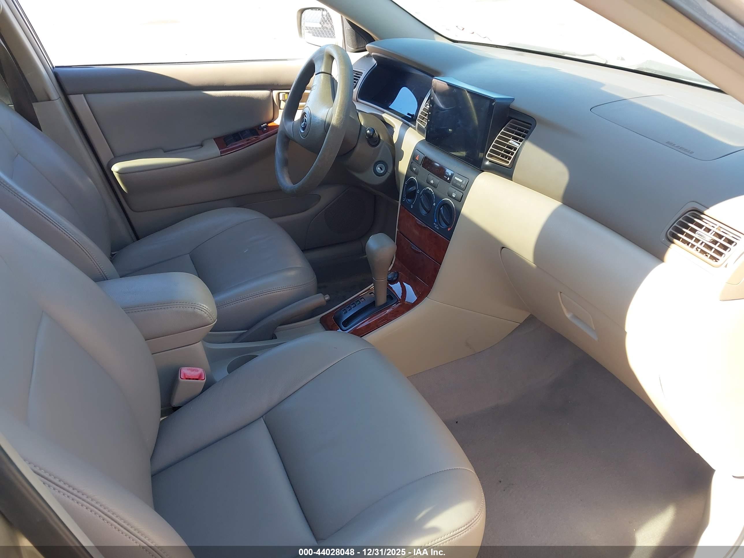 TOYOTA COROLLA image 5