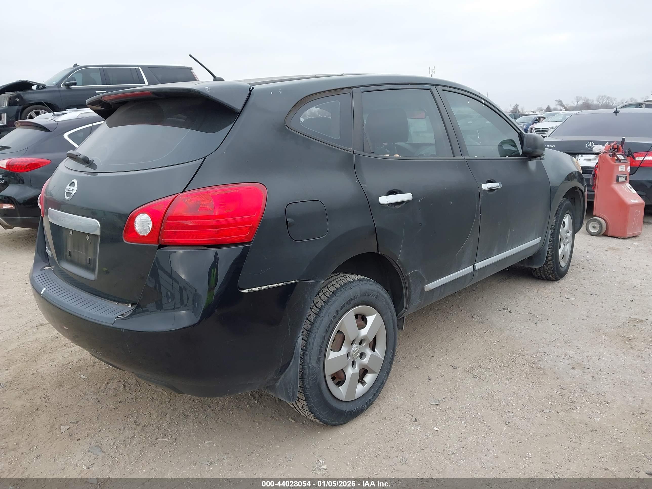 NISSAN ROGUE image 4