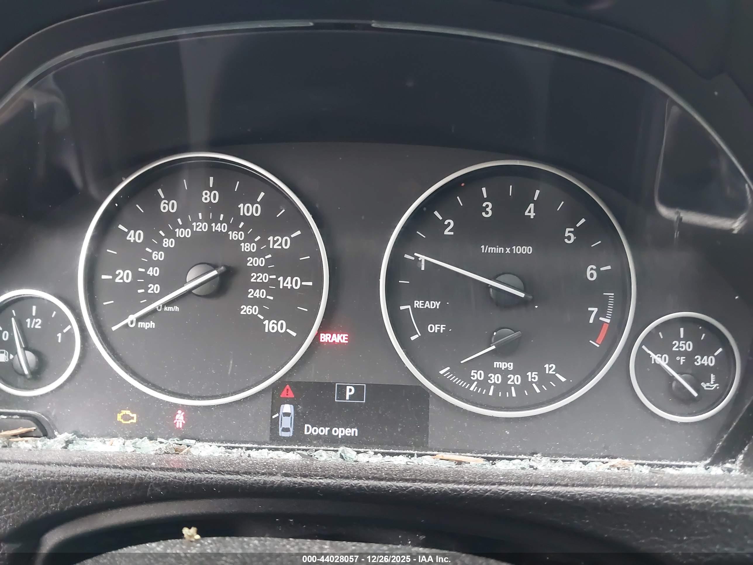 BMW 320I image 7