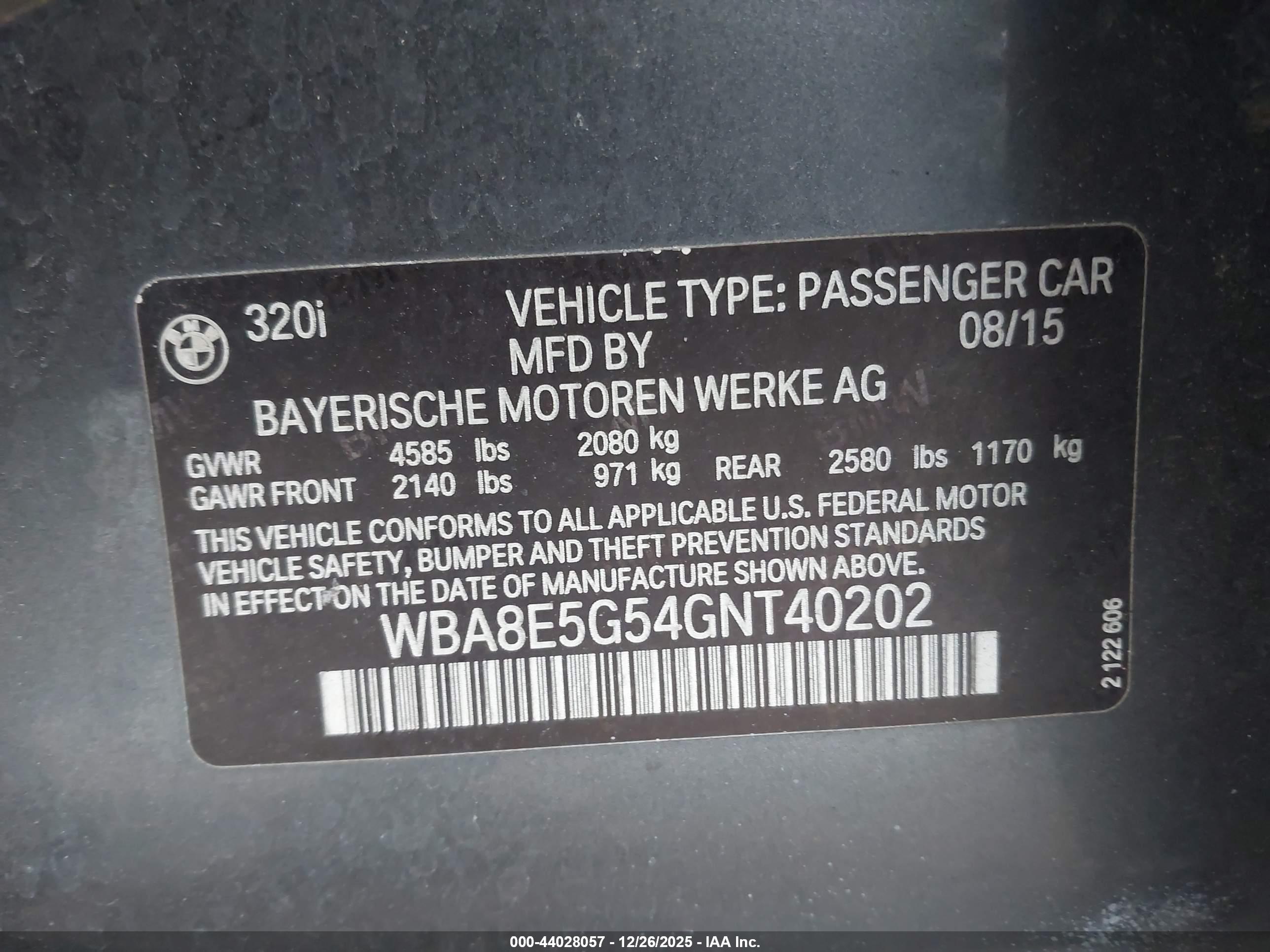BMW 320I image 9